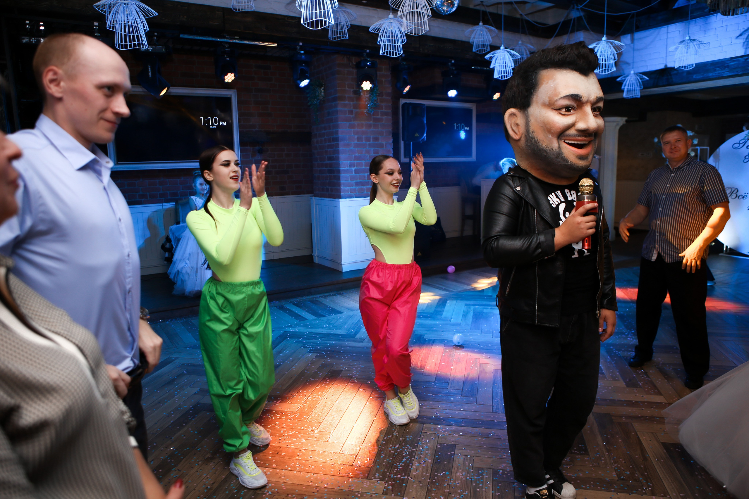 Выступления на банкетных площадках. Танцевальная шоу-группа «GRANAT»