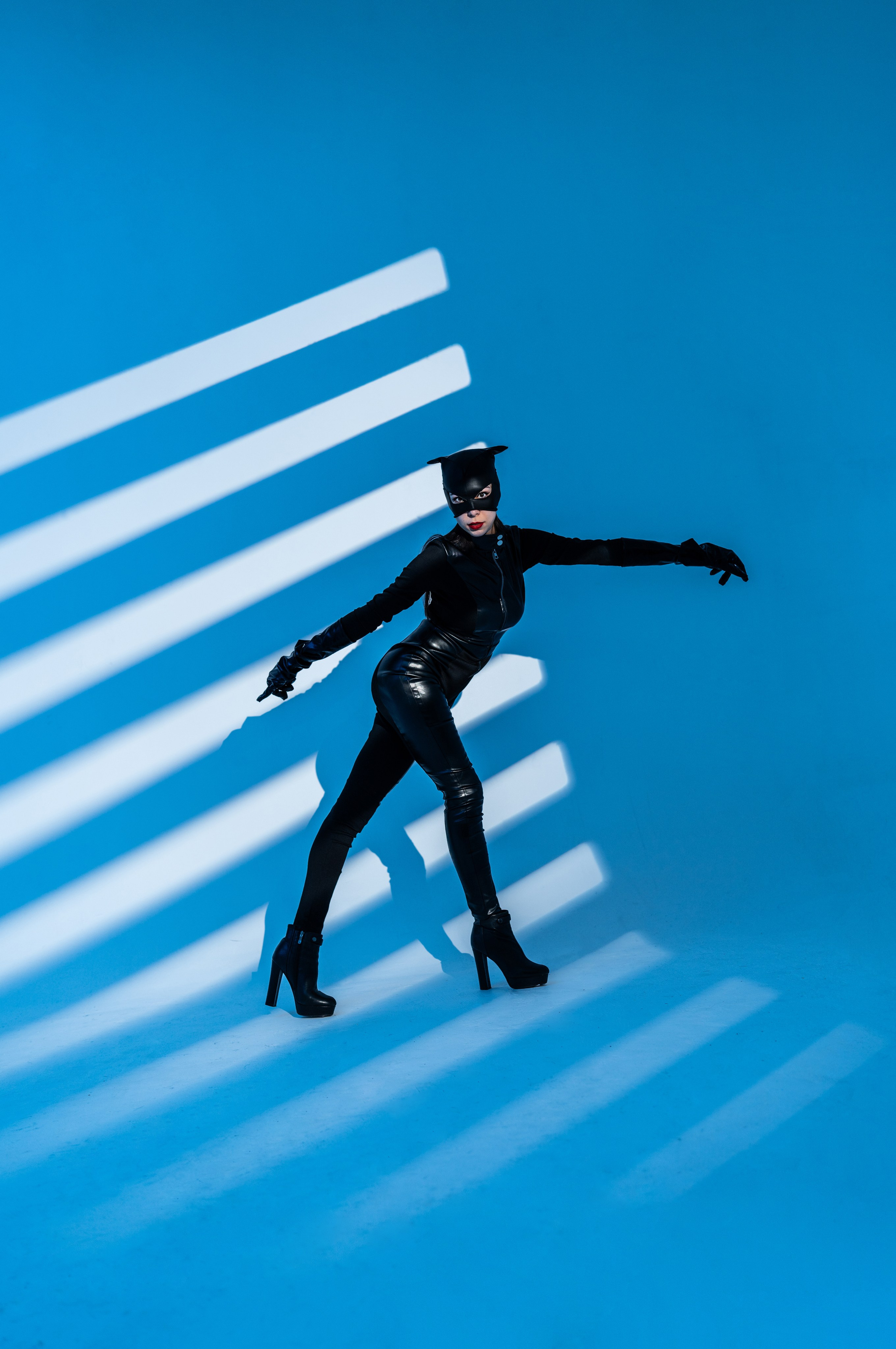 Женщина кошка. Модель Камилла. Свадебный и индивидуальный фотограф Аля Мамакова