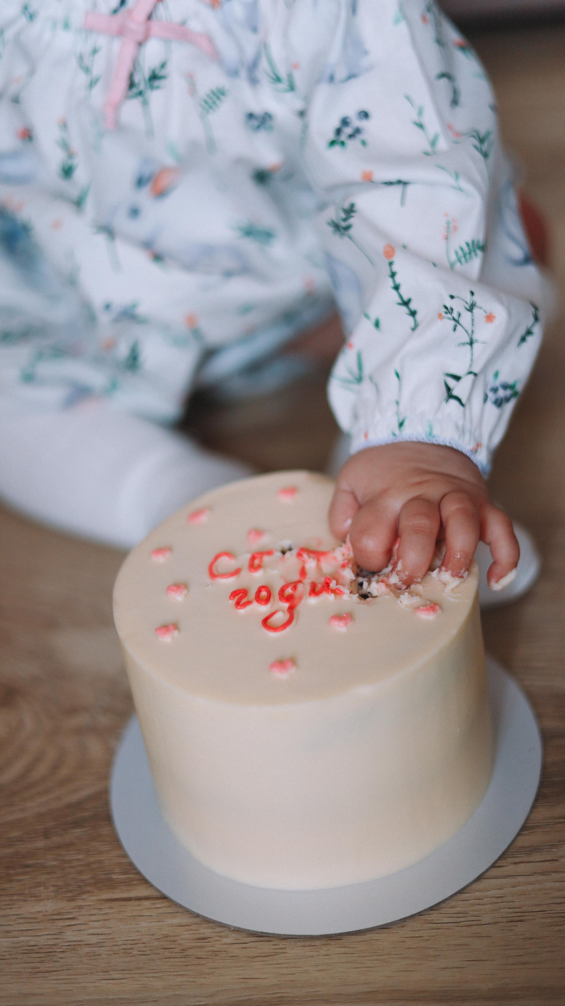 Годик Софии. Семейный и свадебный фотограф в Южноуральске Екатерина Столярова