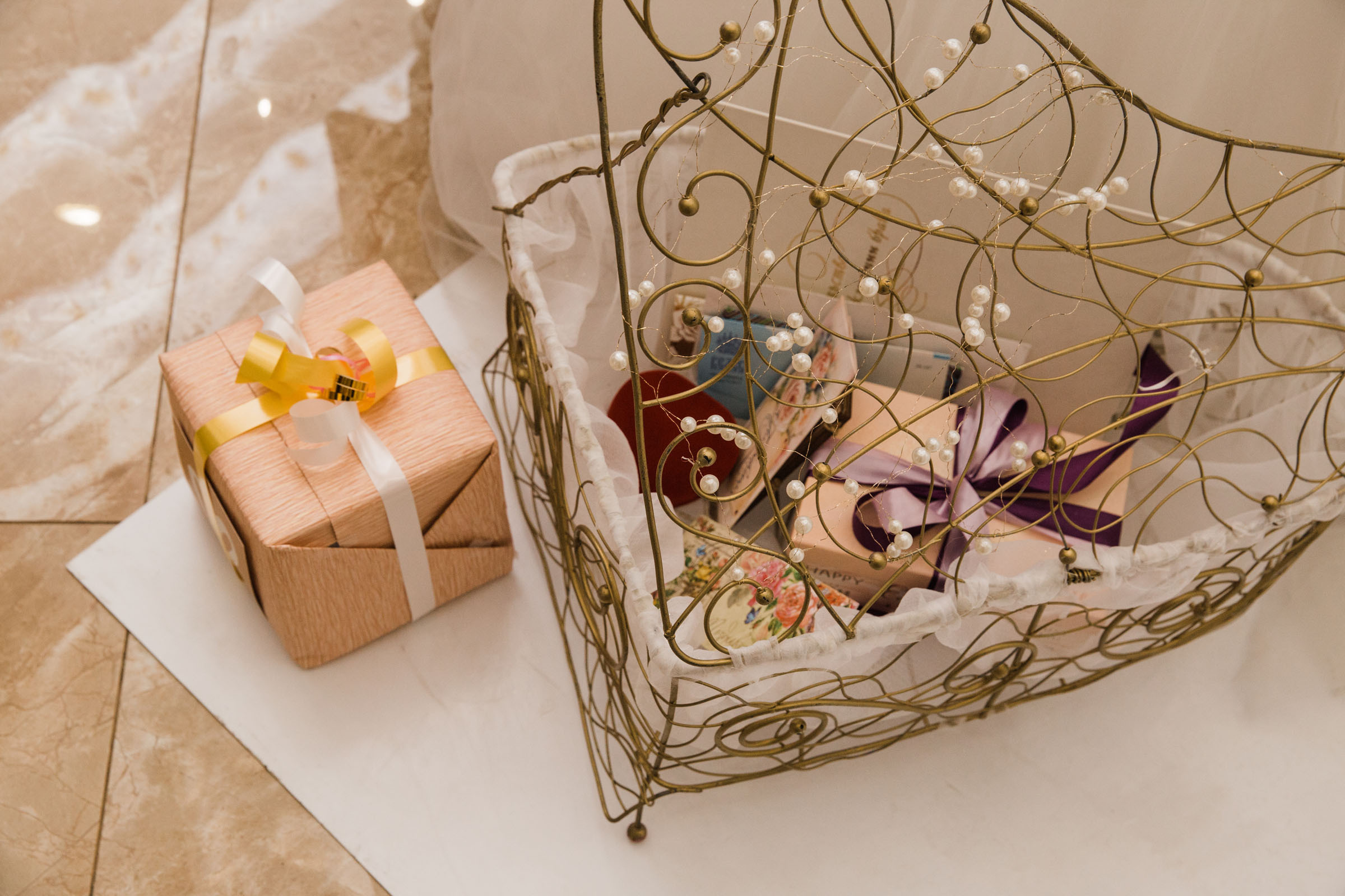 Выпить сразу: против безумия толп // Максим&Лиза. Фотограф Алутера Ирина