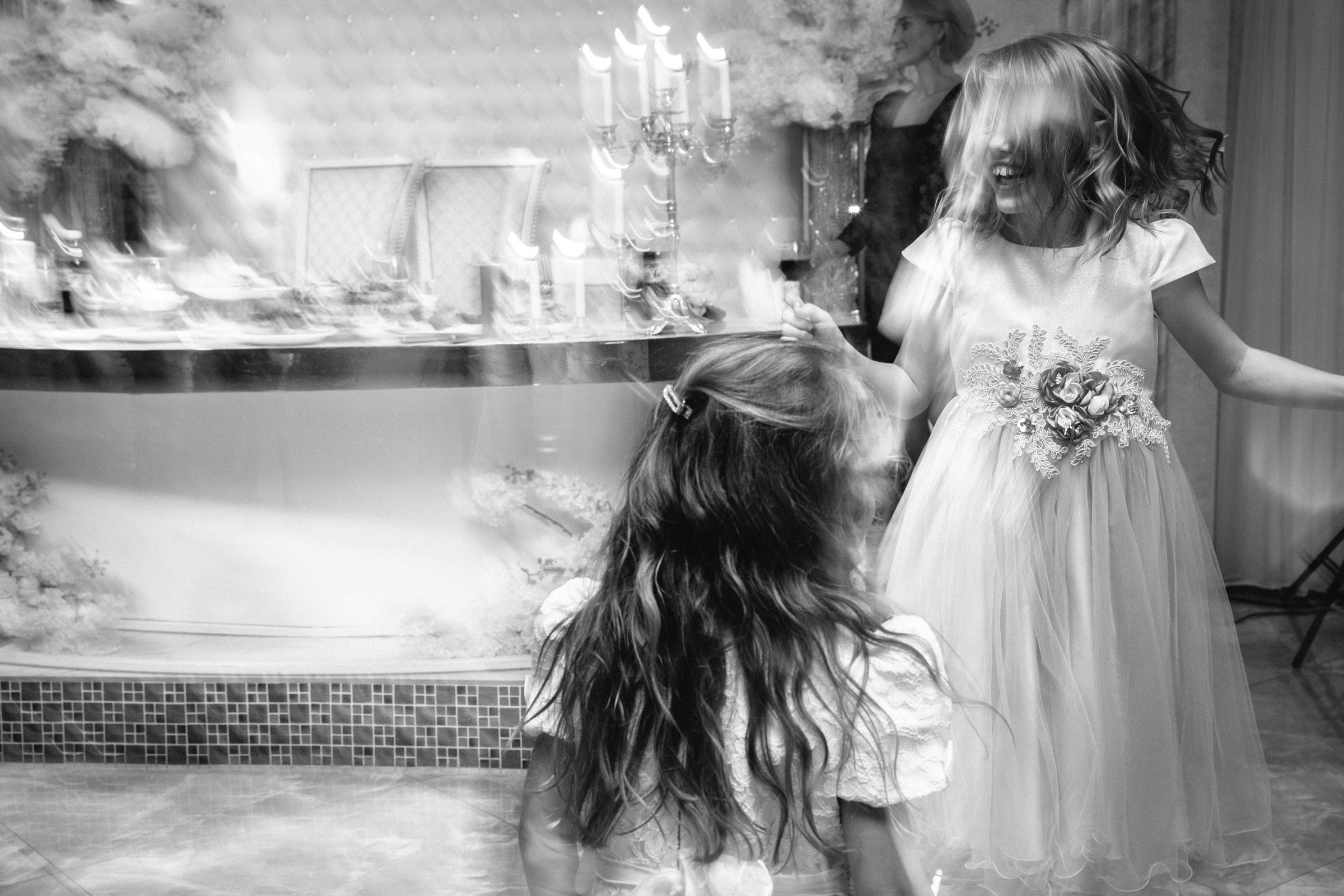 Выпить сразу: против безумия толп // Максим&Лиза. Фотограф Алутера Ирина