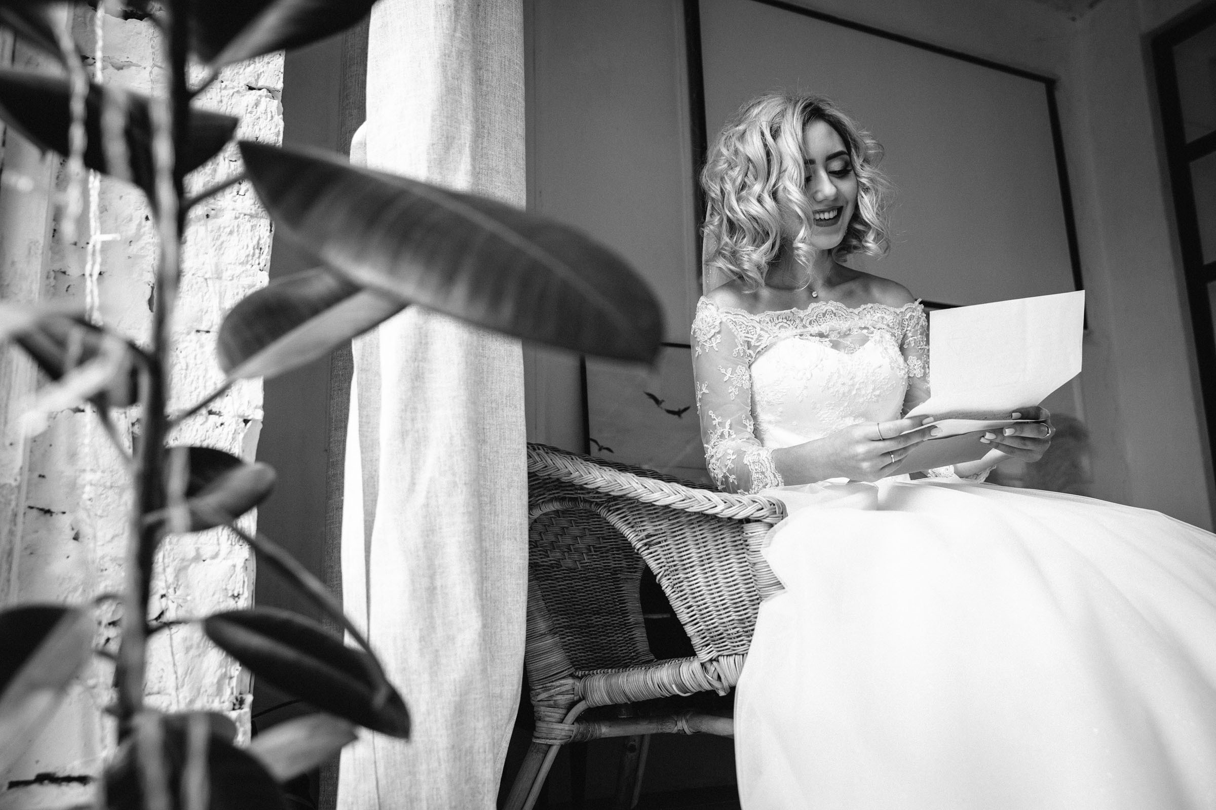 Выпить сразу: против безумия толп // Максим&Лиза. Фотограф Алутера Ирина