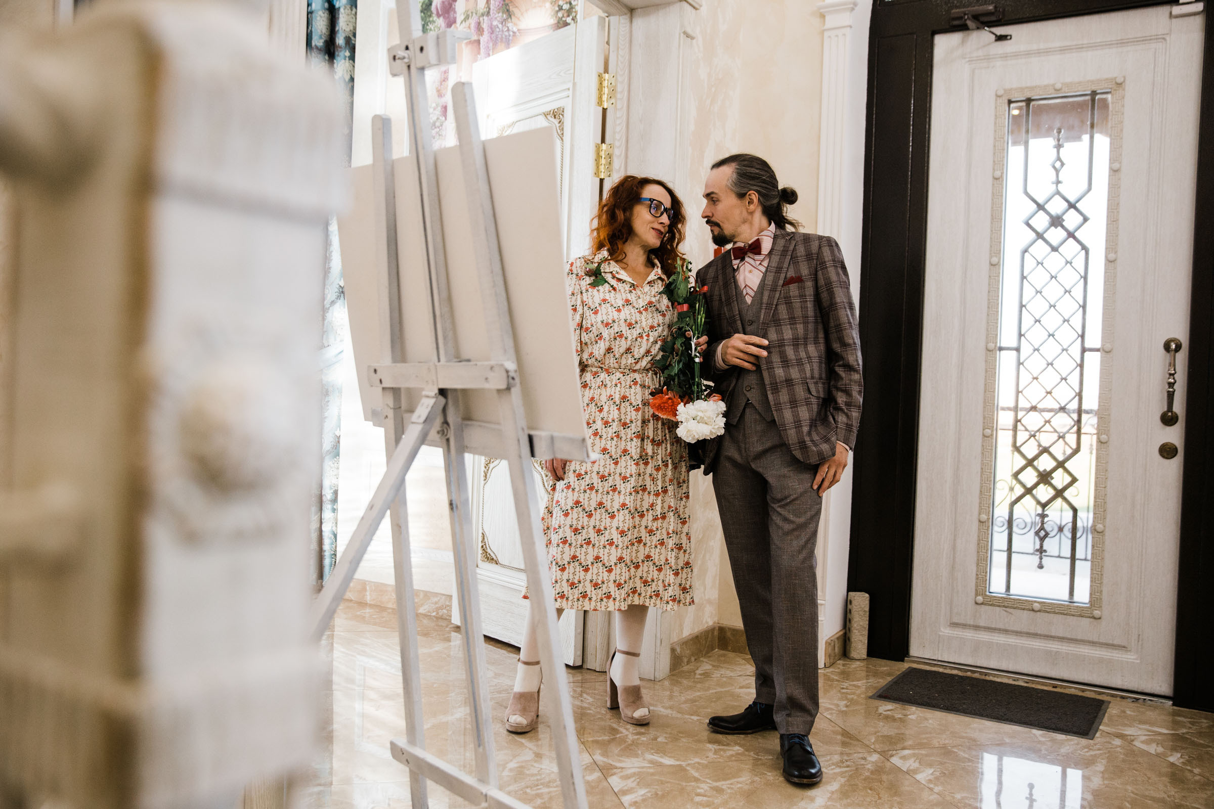 Выпить сразу: против безумия толп // Максим&Лиза. Фотограф Алутера Ирина