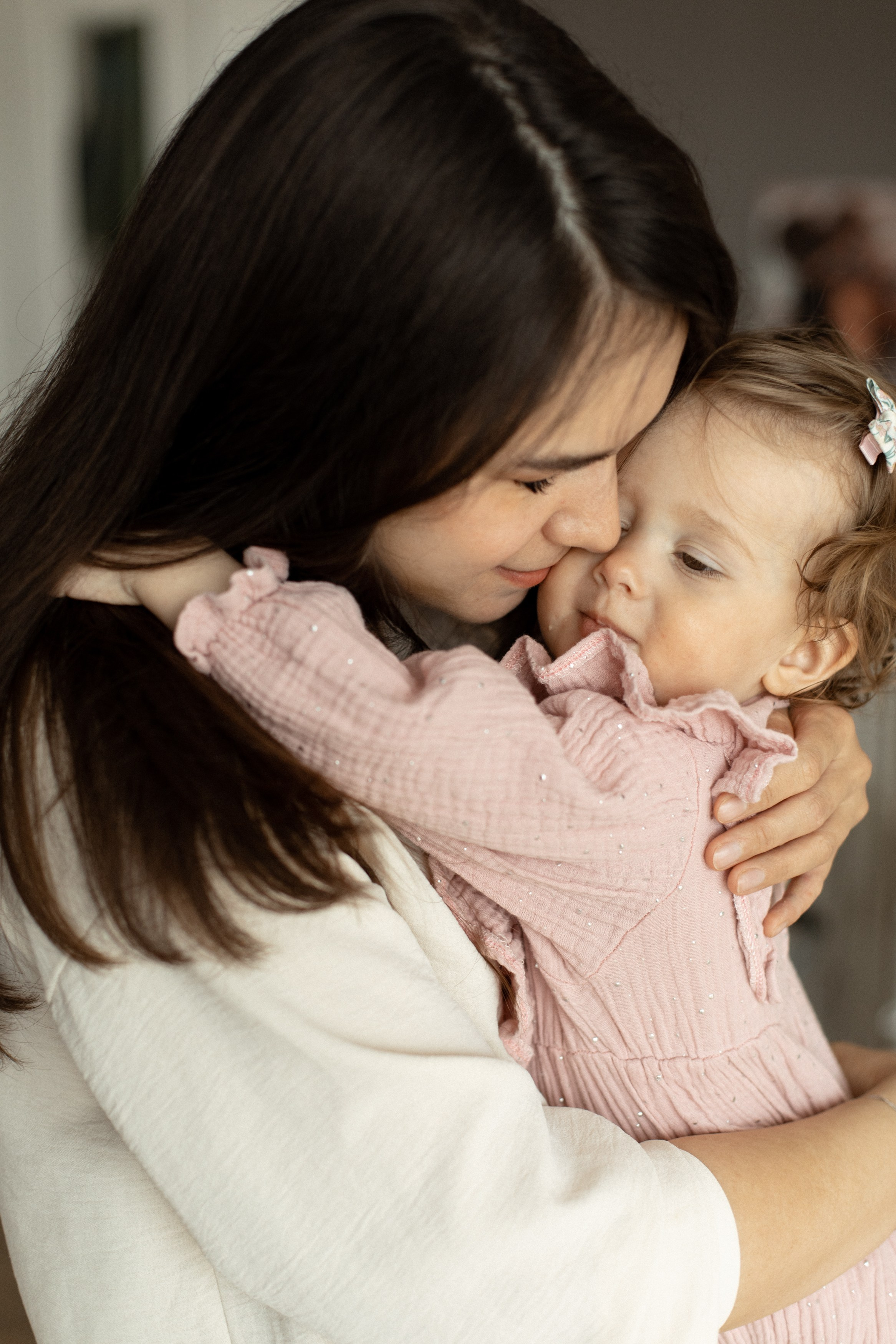 Домашняя фотосессия мама и дочка. Семейный фотограф Челябинск