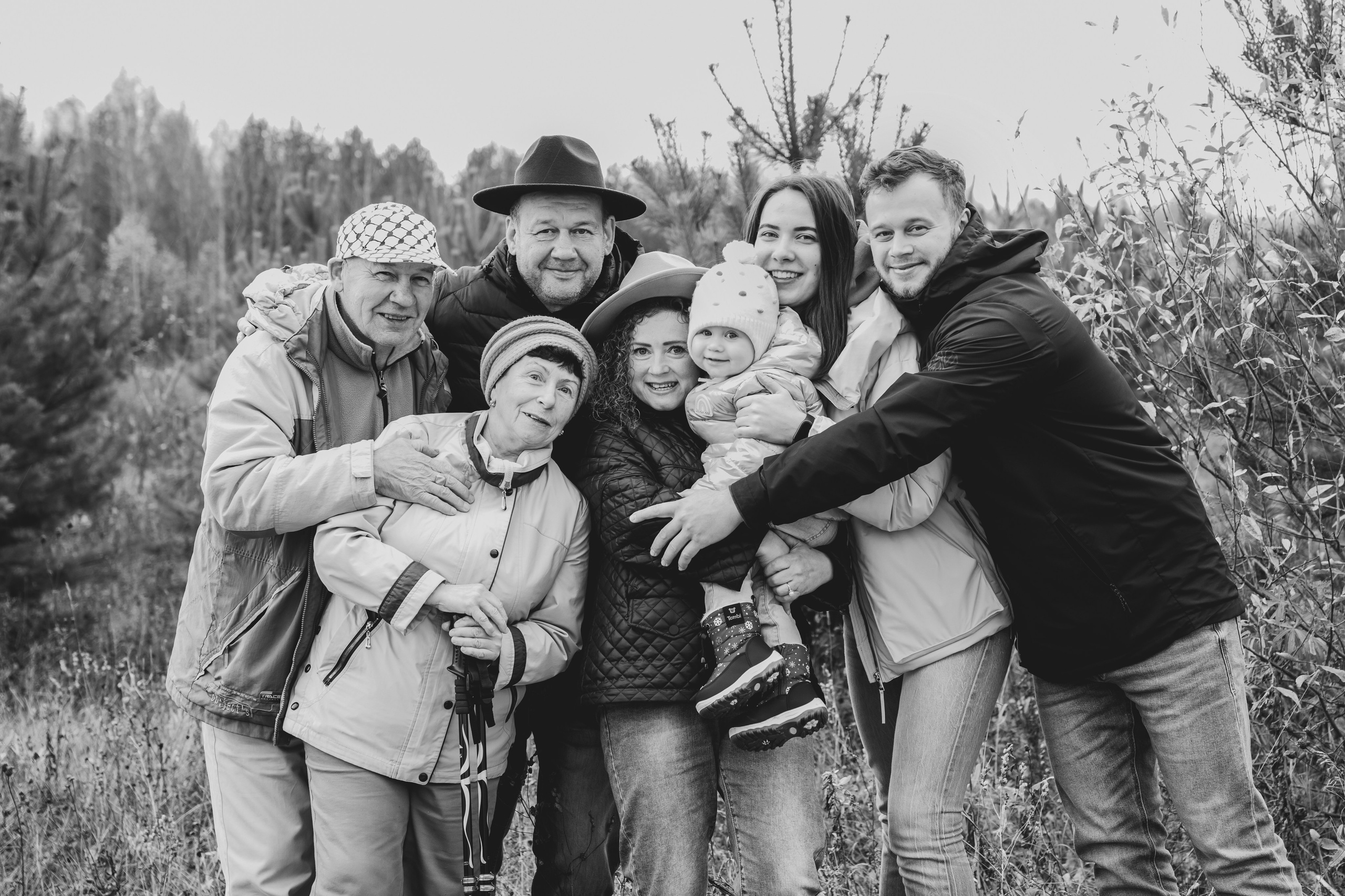 С внучкой. Любимые бабушка и деда