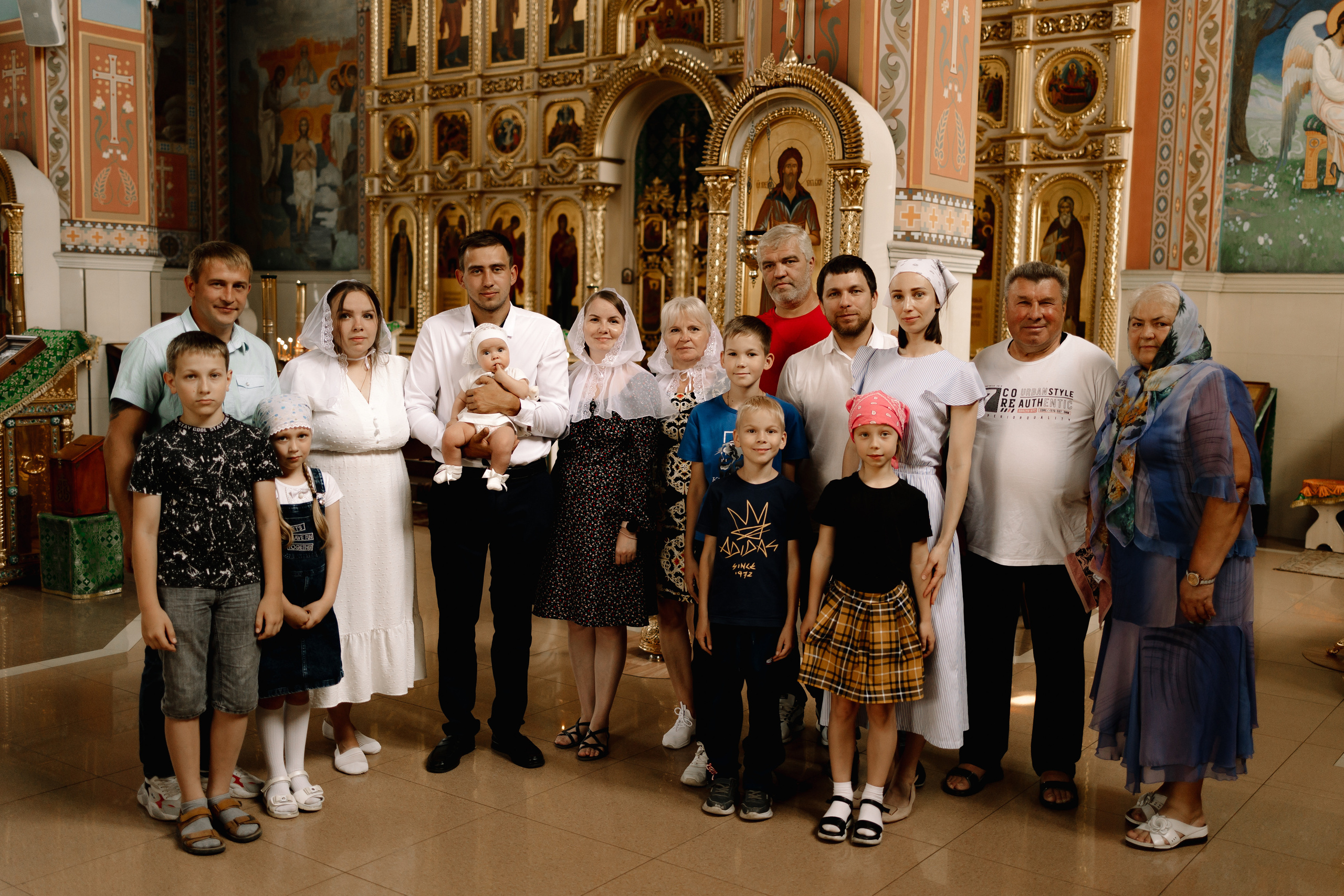 Таинство крещения Миланы. Семейный фотограф в Краснодаре Храмова Анна