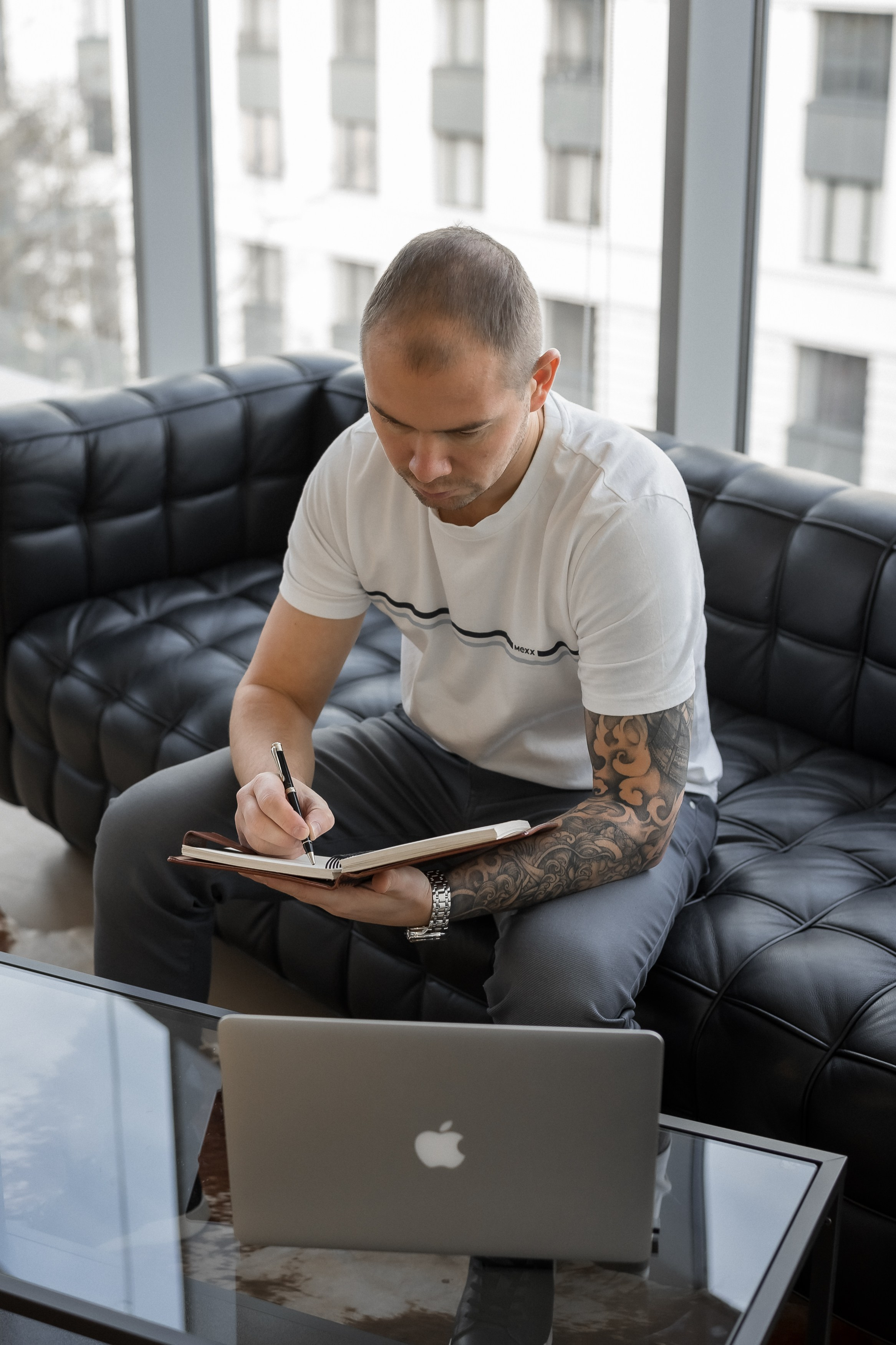 Бизнес портрет для руководителя. КОНТЕНТ |БРЕНД фотограф Санкт-Петербург — Жанна Олтаржевская