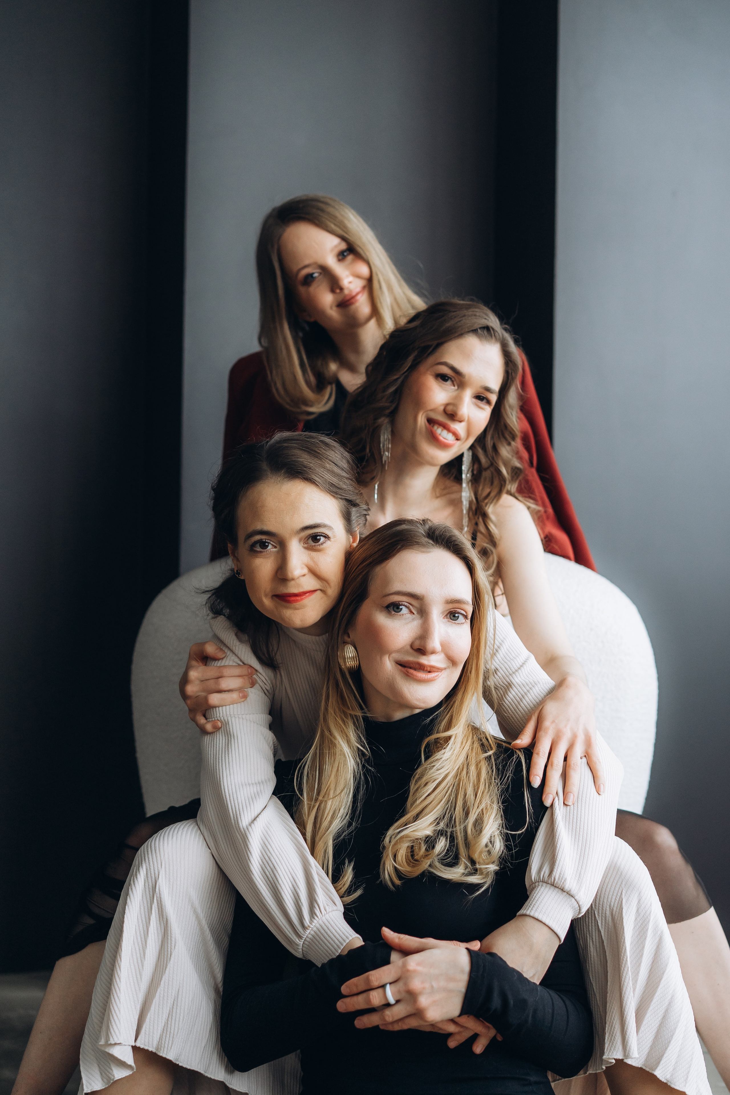 Портретная групповая съемка 2 часа/2 зала. Фотограф Екатеринбург Кокшарова Александра