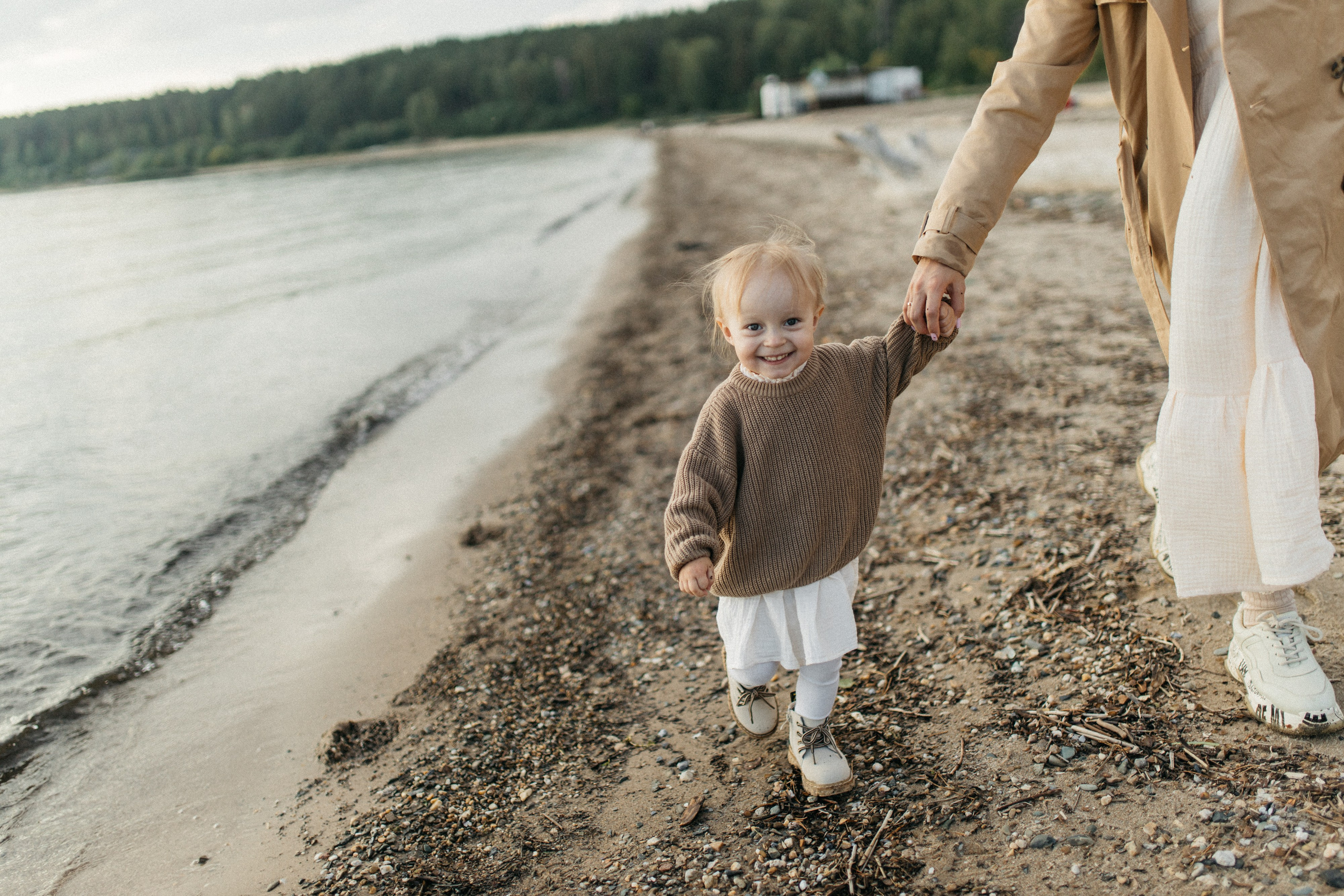 На берегу. Семейный и портретный фотограф в Новосибирске Мария Хлебус