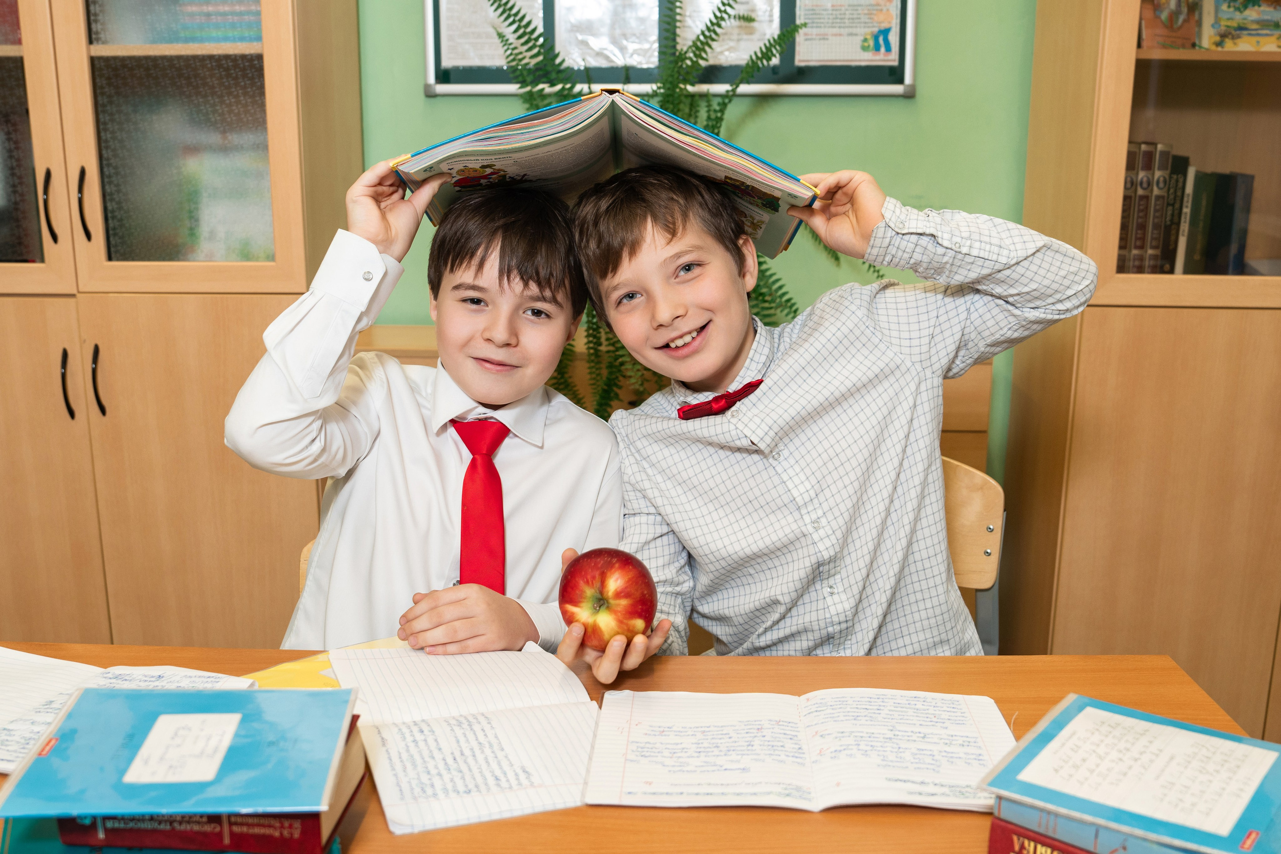 Школьные будни в улыбках. Крамер Юлиана детский и семейный фотограф
