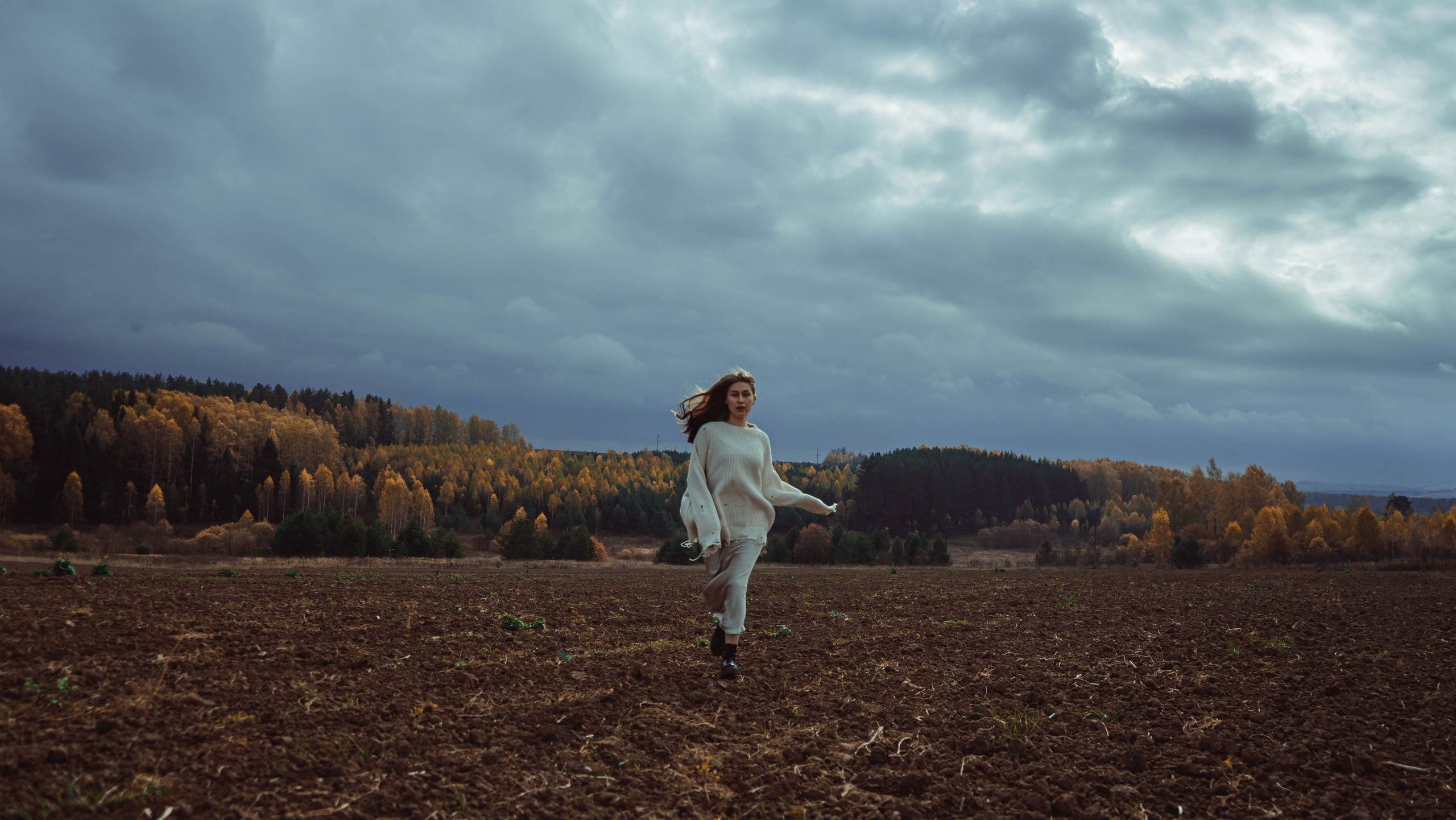 CLIP CREATOR, PHOTOGRAPHER