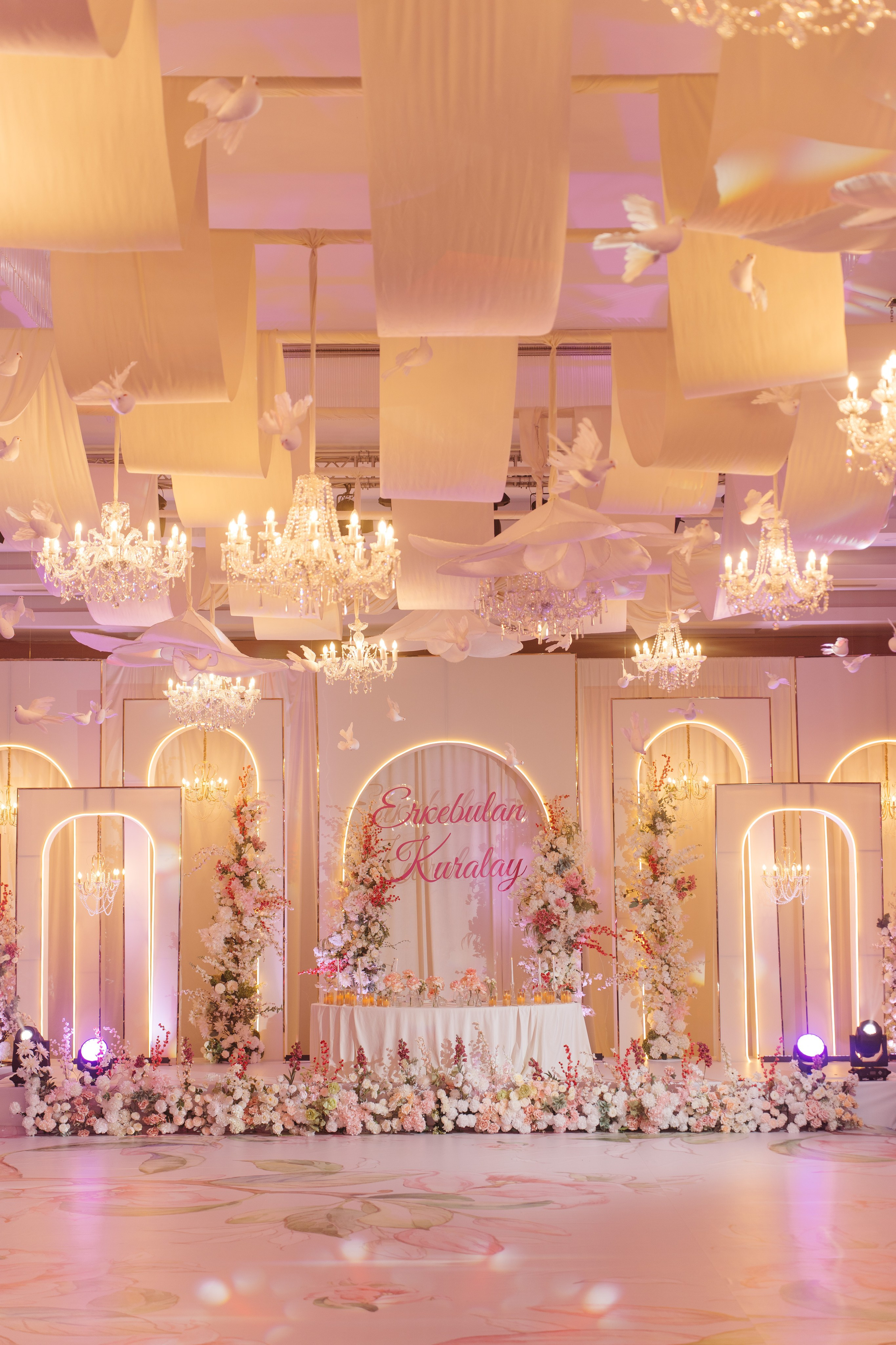 Kuralay Uzatu (Rixos). ___________________________________________________