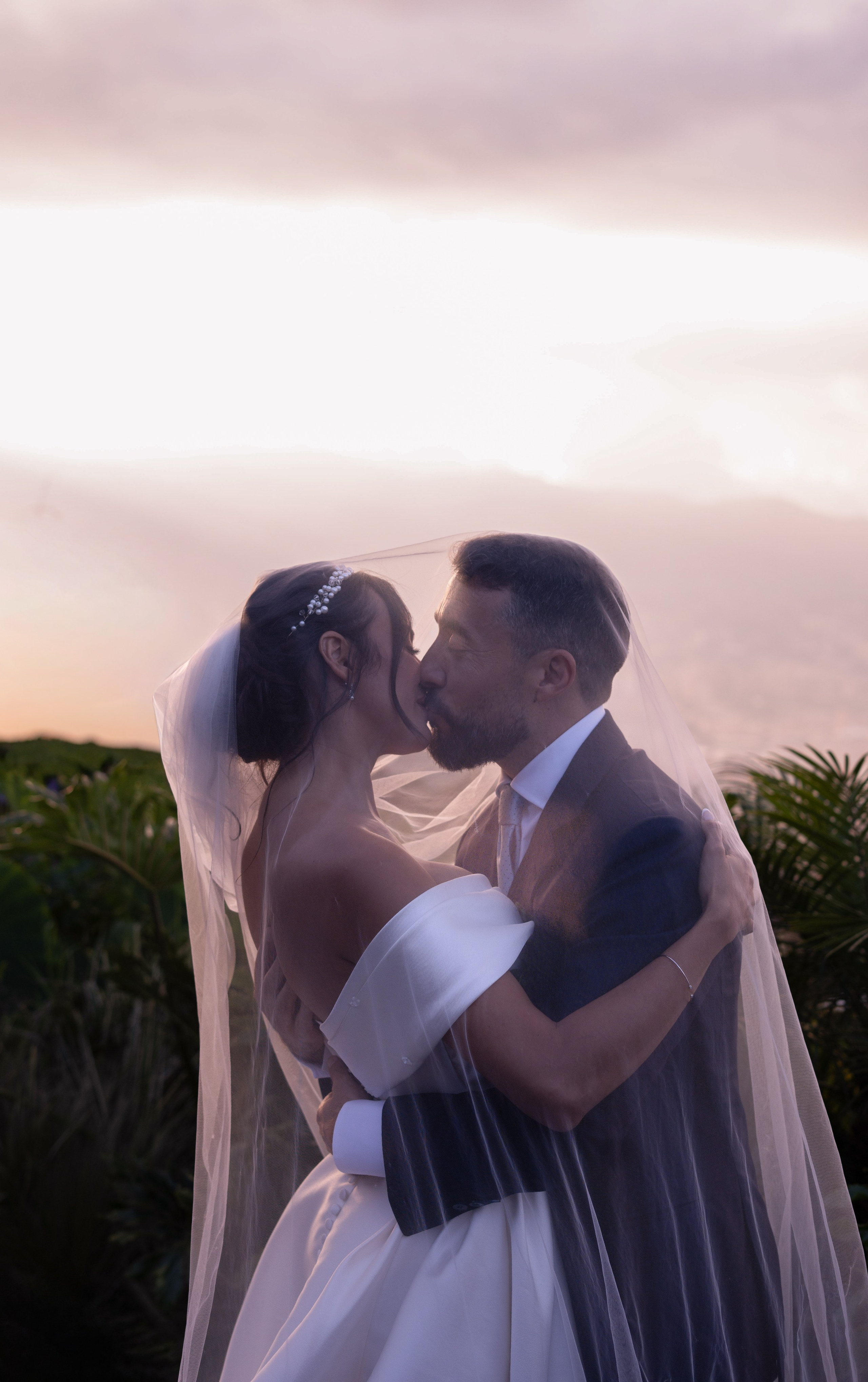 Natalia & Germano. Wedding Photographer in Barcelona and Medellin