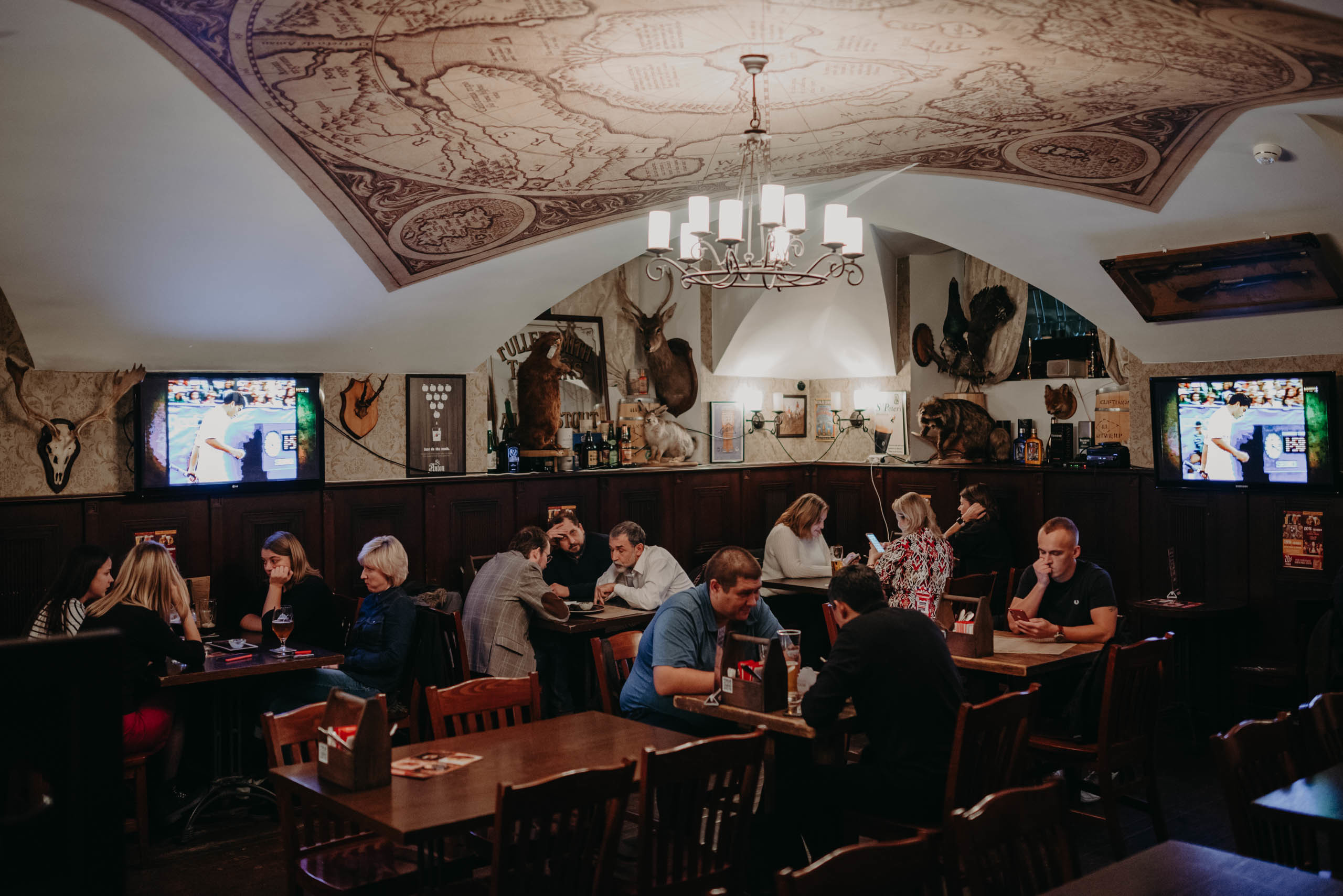 Бар St. Peters \ St. Anton PUB. Фотограф в Москве Илья Максимов