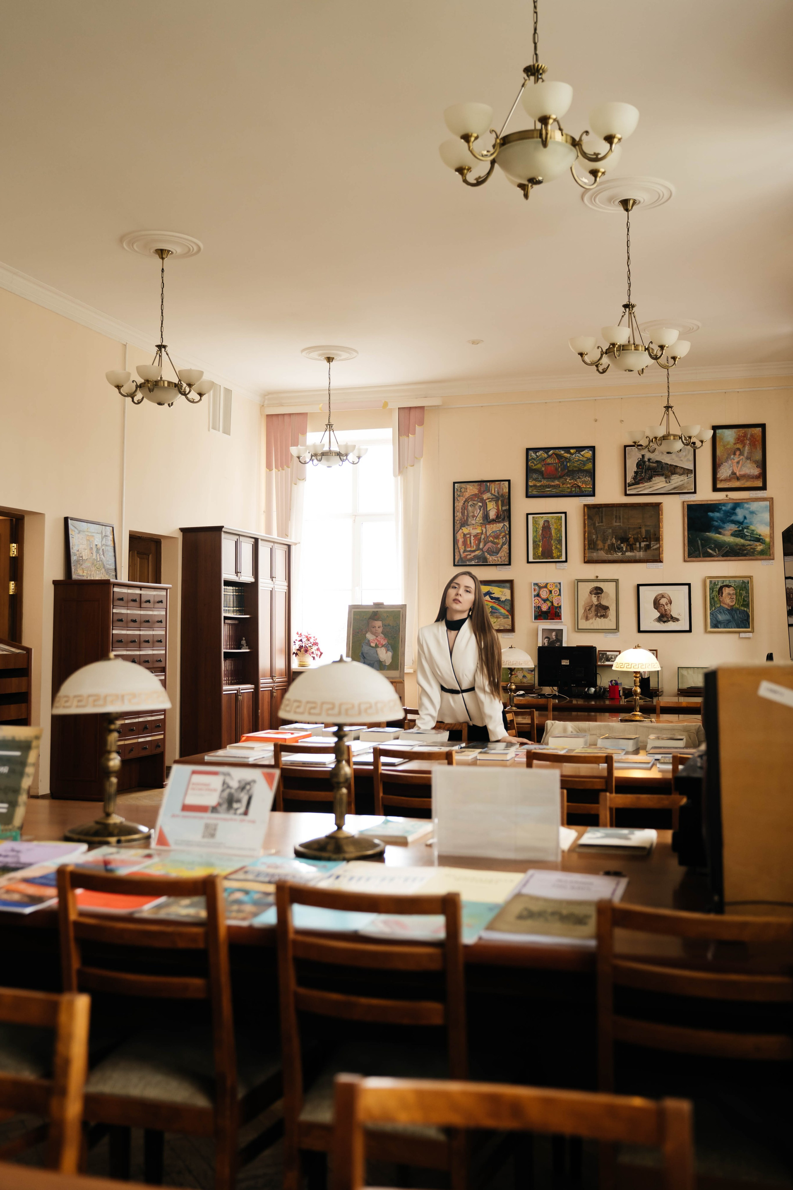 В библиотеке. Видеограф и Фотограф в Челябинске Ксения и Владимир Рюмины