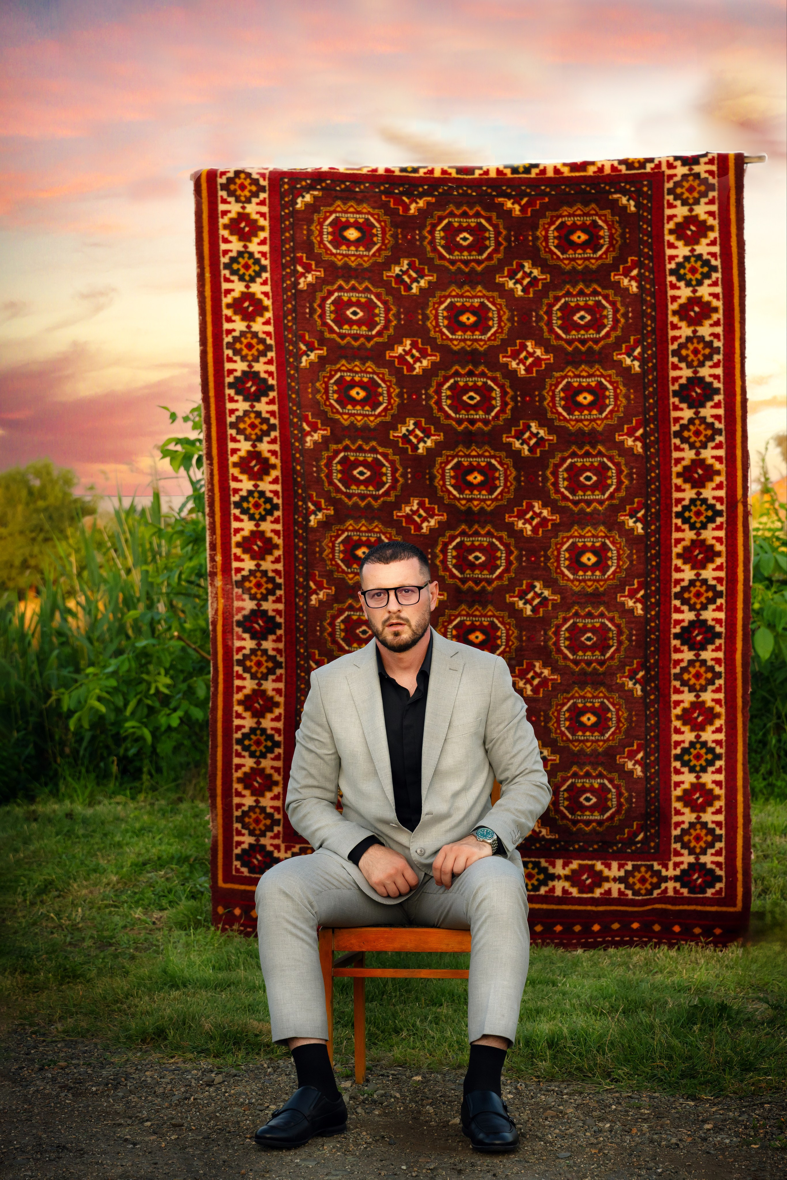 Ковровое огнище (огонь за спиной, а на душе покой). Главная