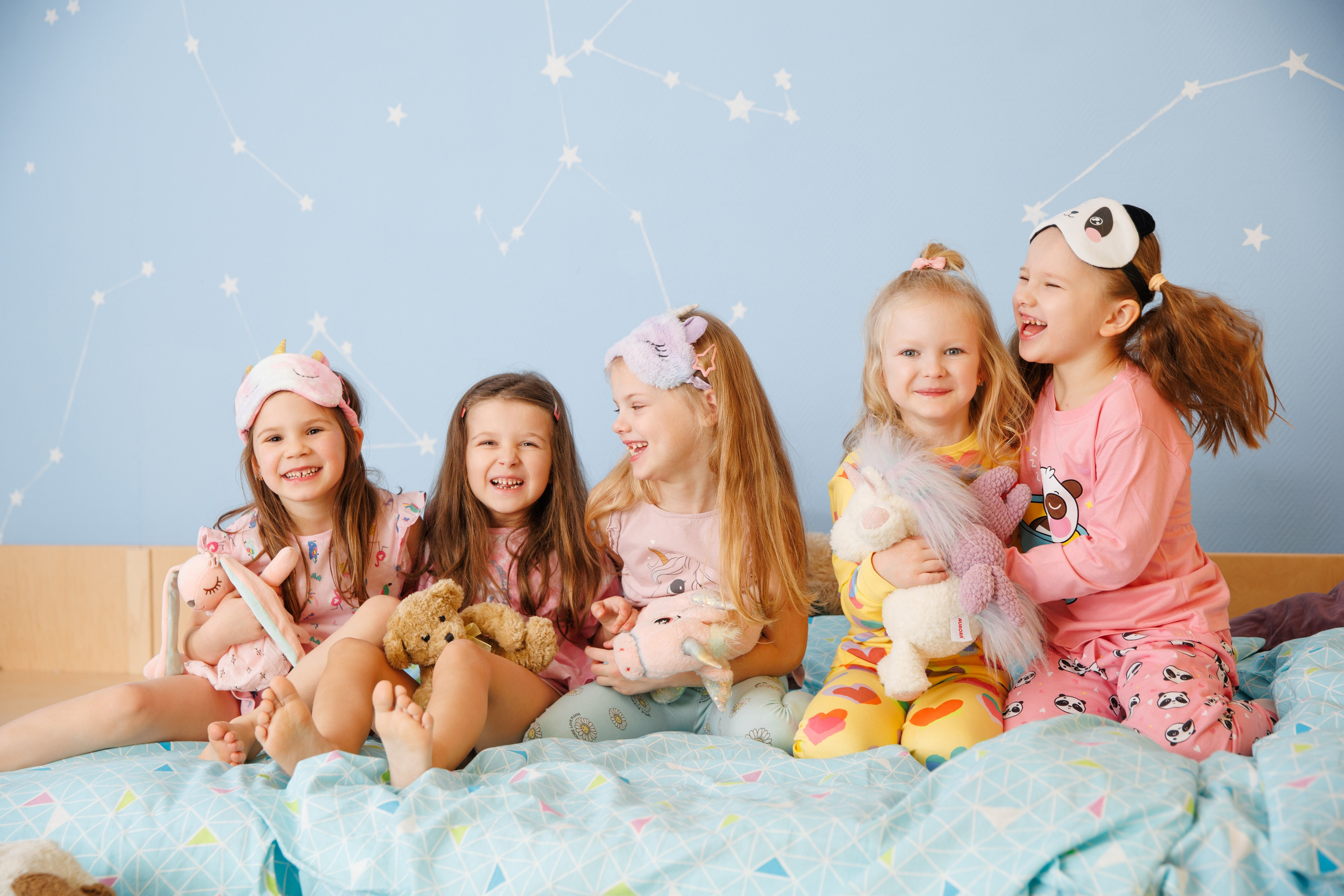 Группа, физкультура. Выпускные альбомы в Москве FOTOVMESTE