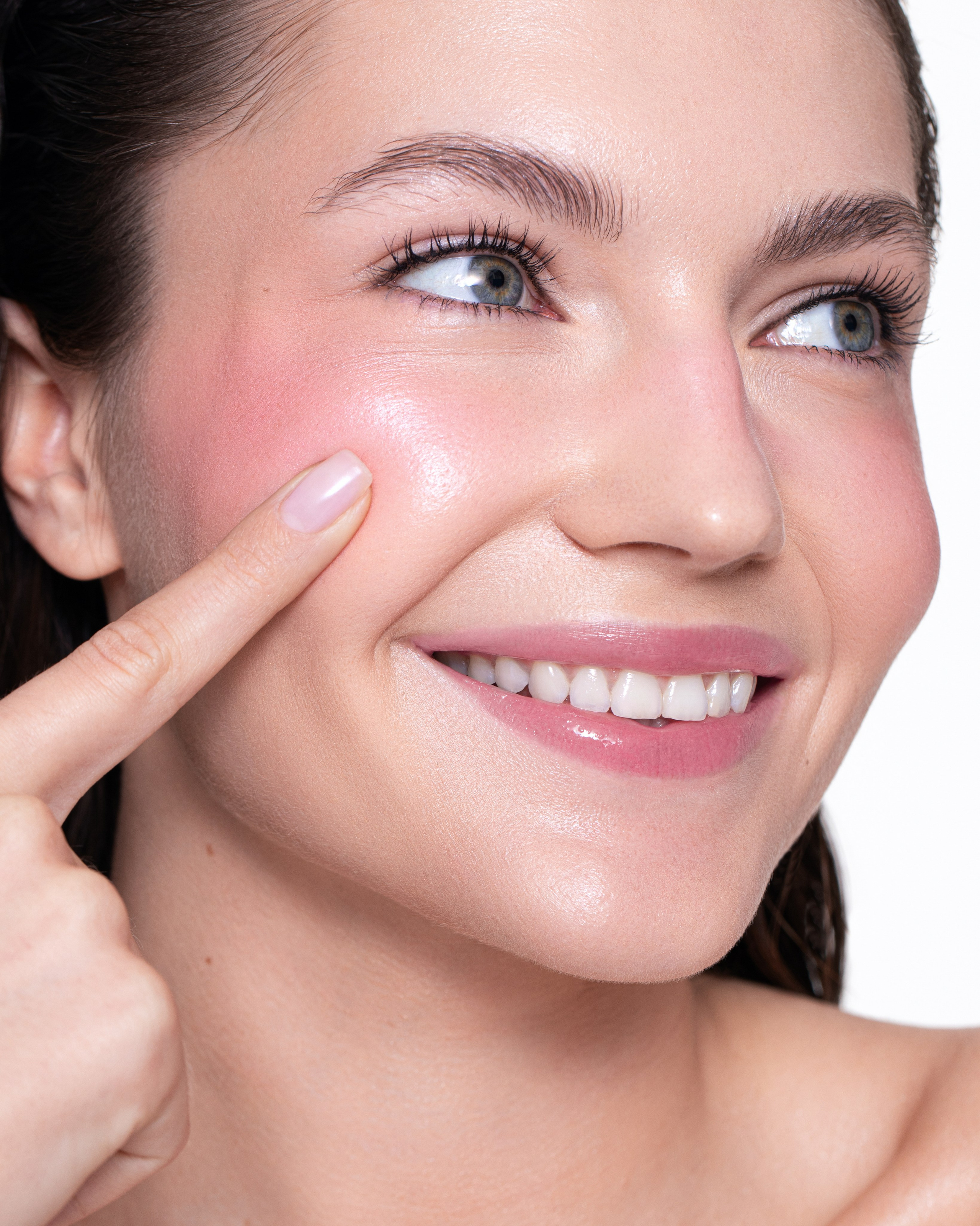 Съёмка косметики, парфюмерии, средств ухода (бьюти-бренды). Контент для визажистов, стилистов, блогеров. Рекламный фотограф Ксения Вершинина | Москва