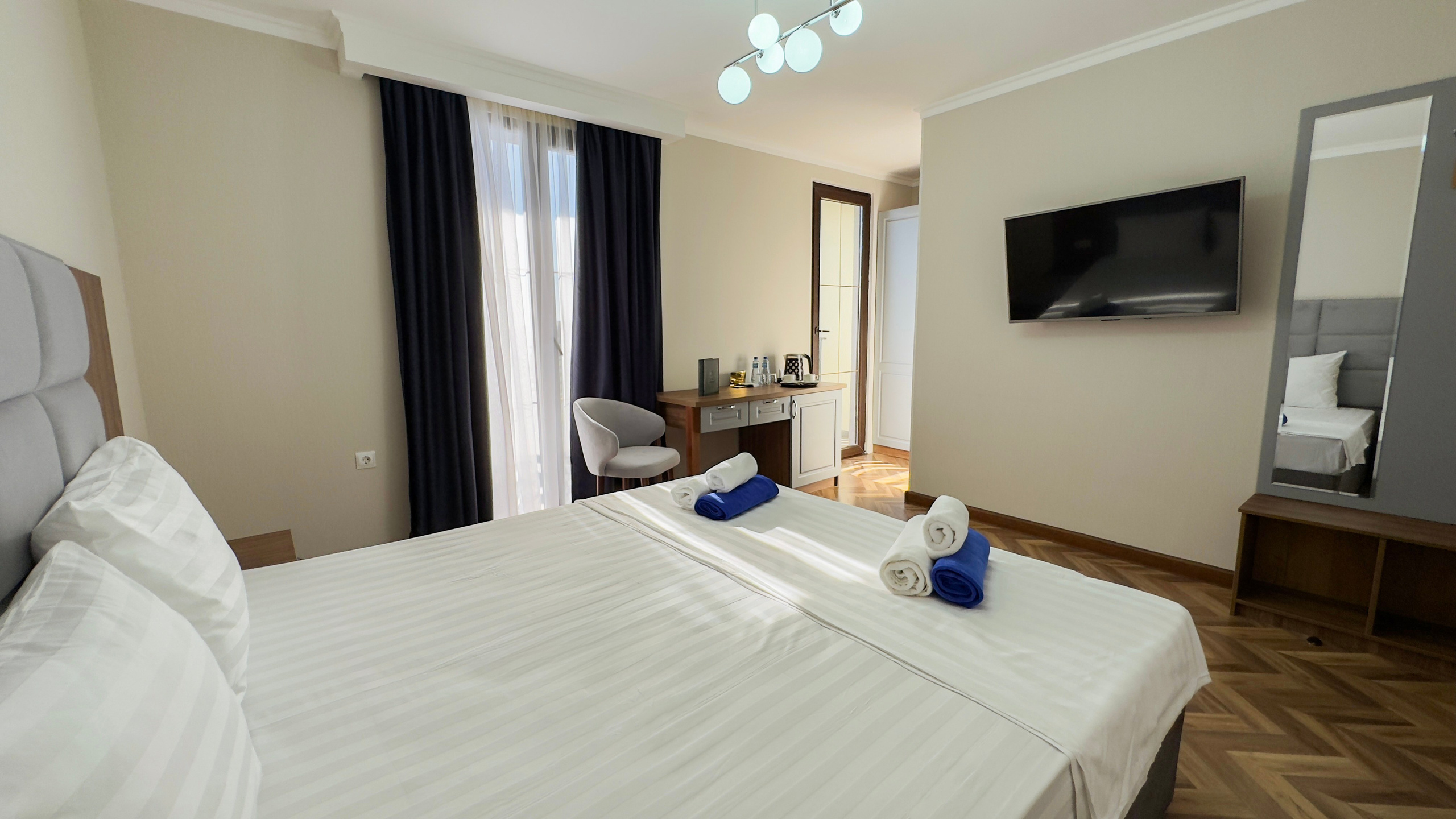 Грейс Бриз. Главная