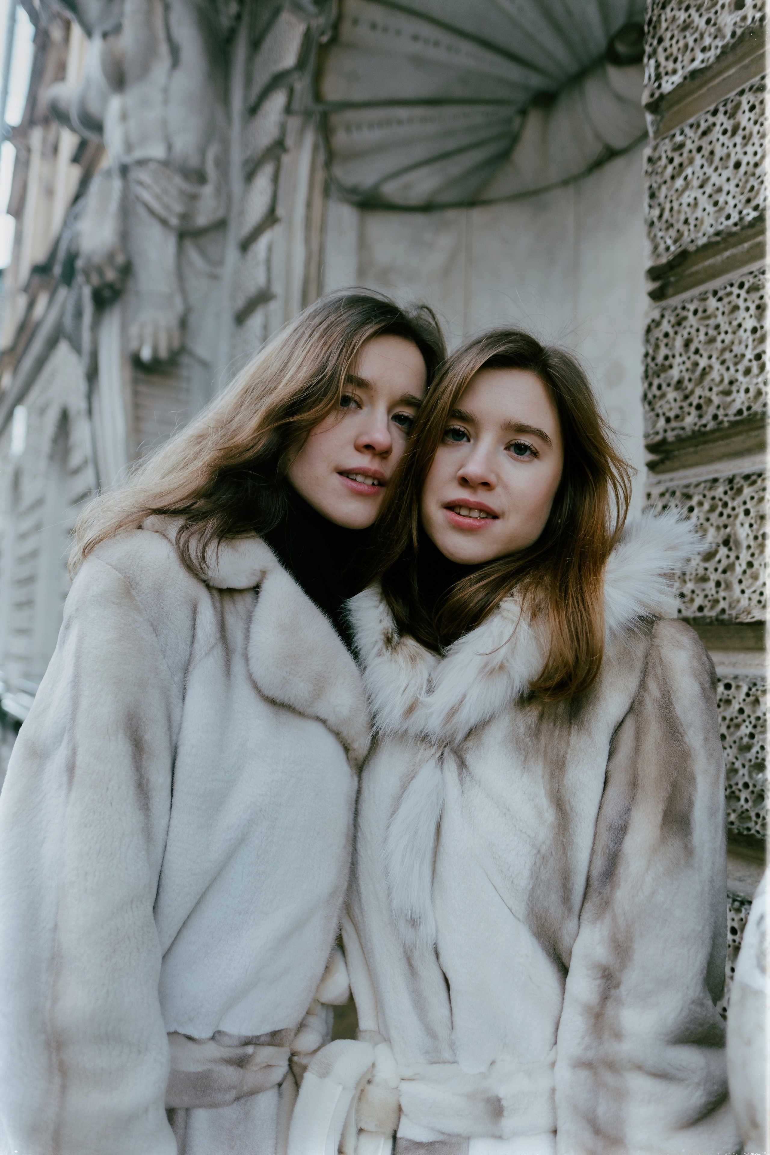 Ксения и Виктория Крюковы. Портретный и репортажный фотограф в Санкт-Петербурге Дарья Сибирякова