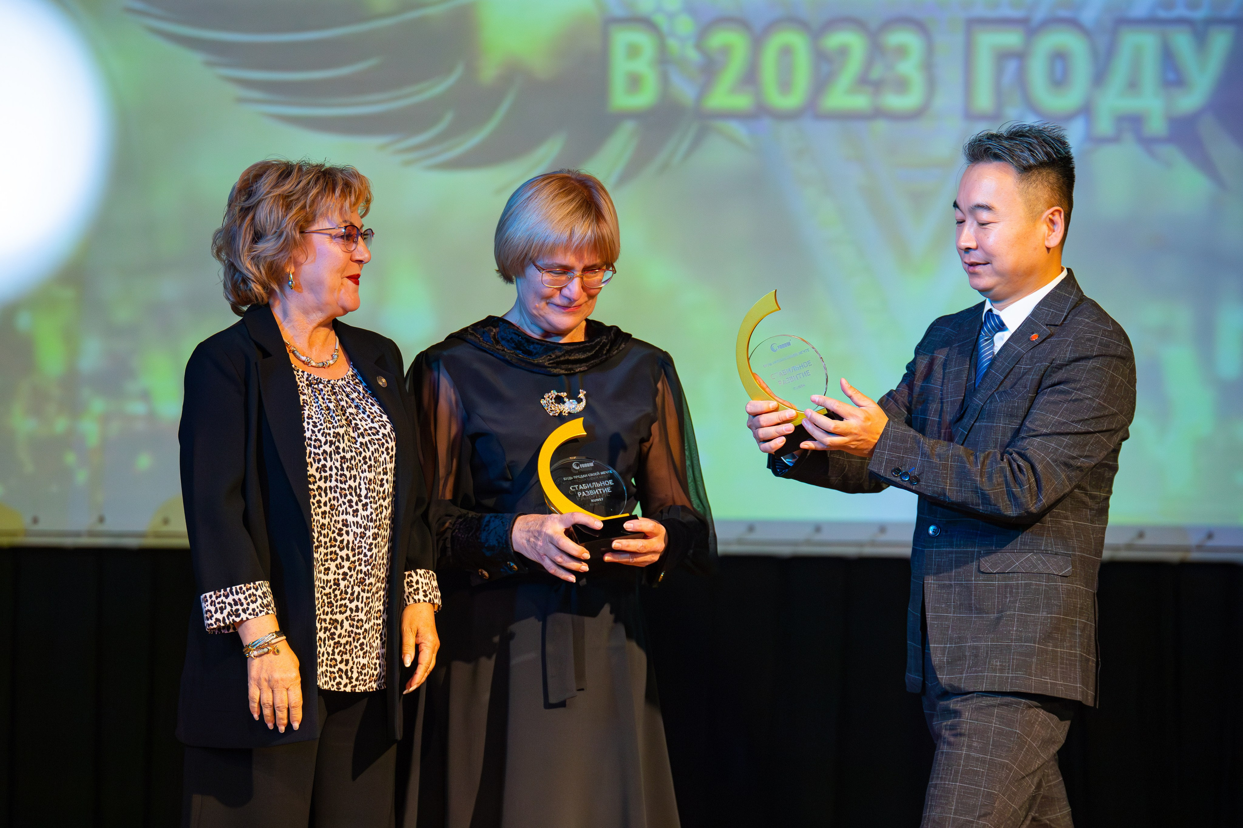 Корпорация FOHOW. Фотограф Александр Поздняков  Новосибирск