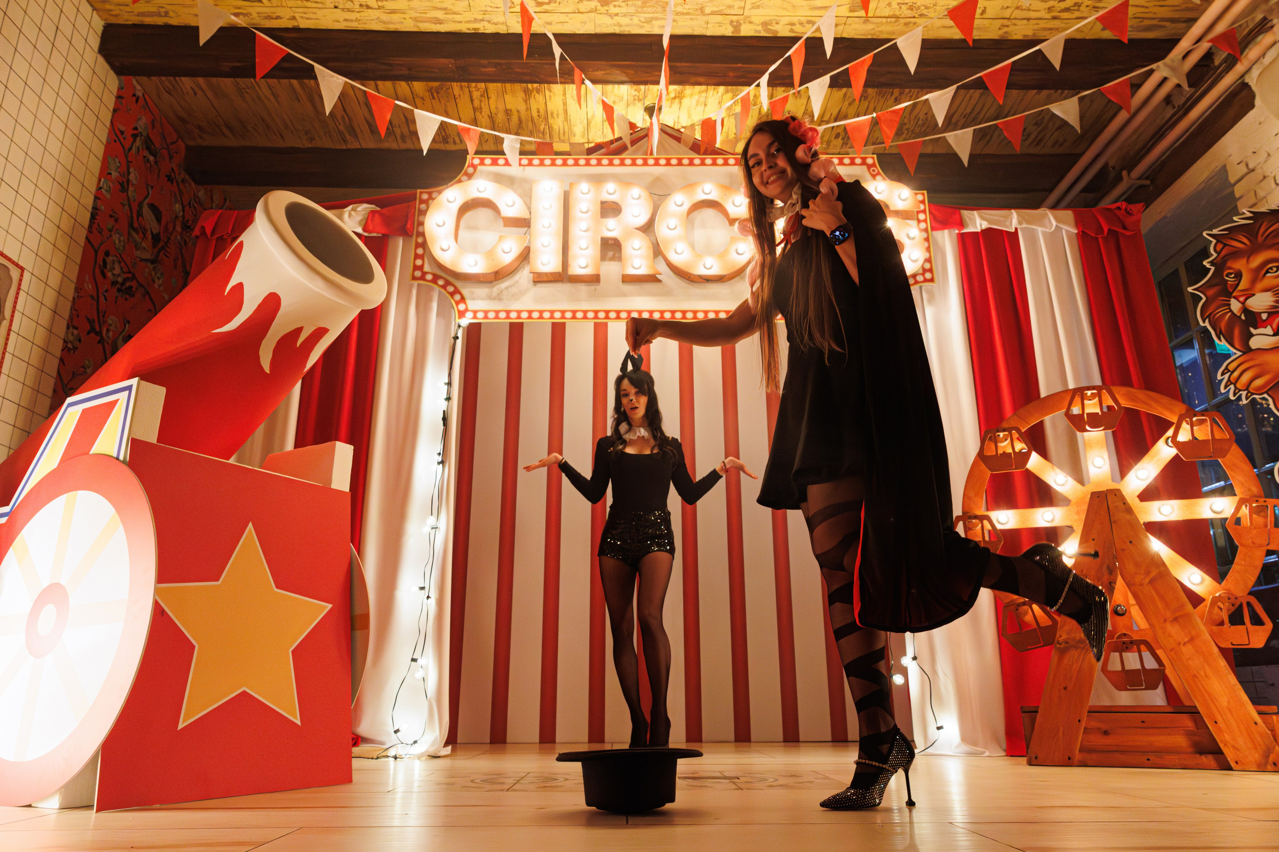 Корпоратив в стиле «Цирк». Репортажный фотограф Ольга Кочетова в Москве