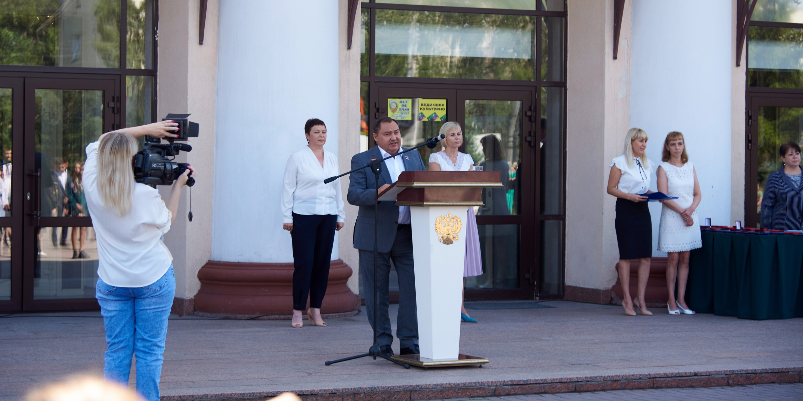 Награждение медалистов образования 2023. [fXph] Фотограф Масликов Илья. Съёмка мероприятий в Ленинске-Кузнецком