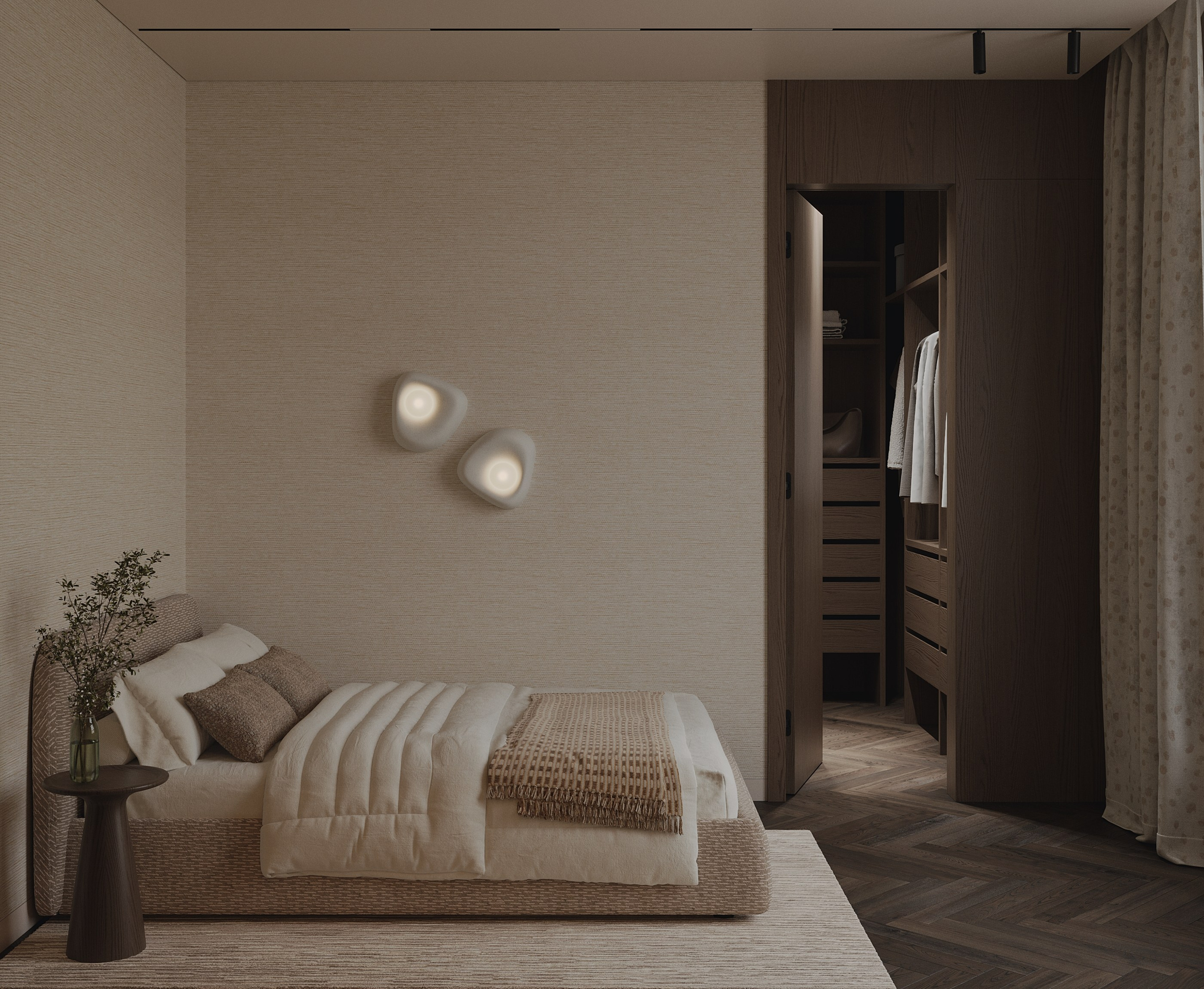 Гостевая комната в теплых  бежевых  цветах с керамическими бра и большой кроватью   A guest room in warm beige tones with ceramic sconces and a large bed