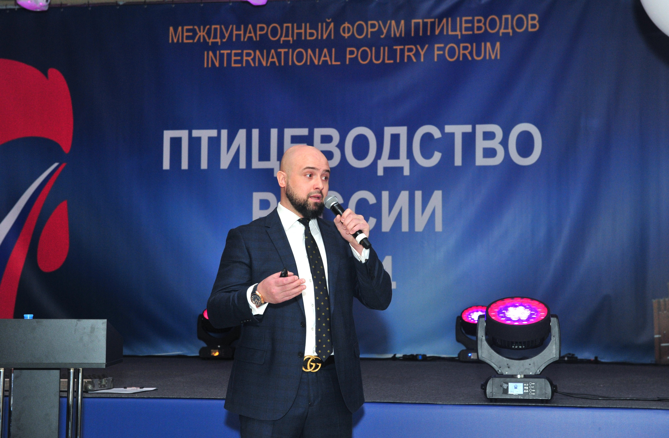 Экспресс съёмка участника Форума Птицеводство России в г-це Космос. Свадебный и семейный фотограф в Москве Ирина Гончарова