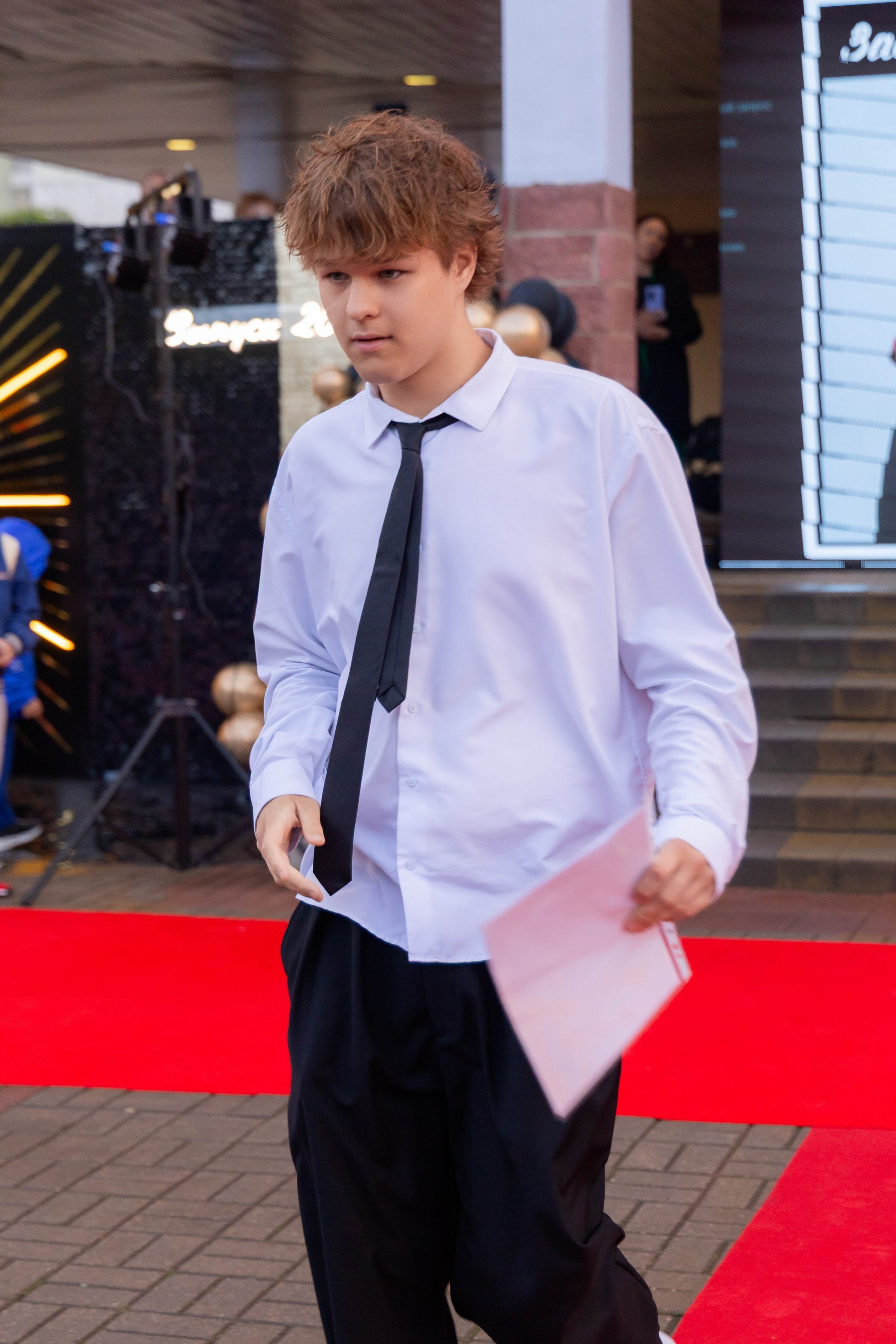 Школьный выпускной 2025 год в Минске, Беларуси. Свадебный фотограф в Минске/Беларуси Сергей Спиридонов