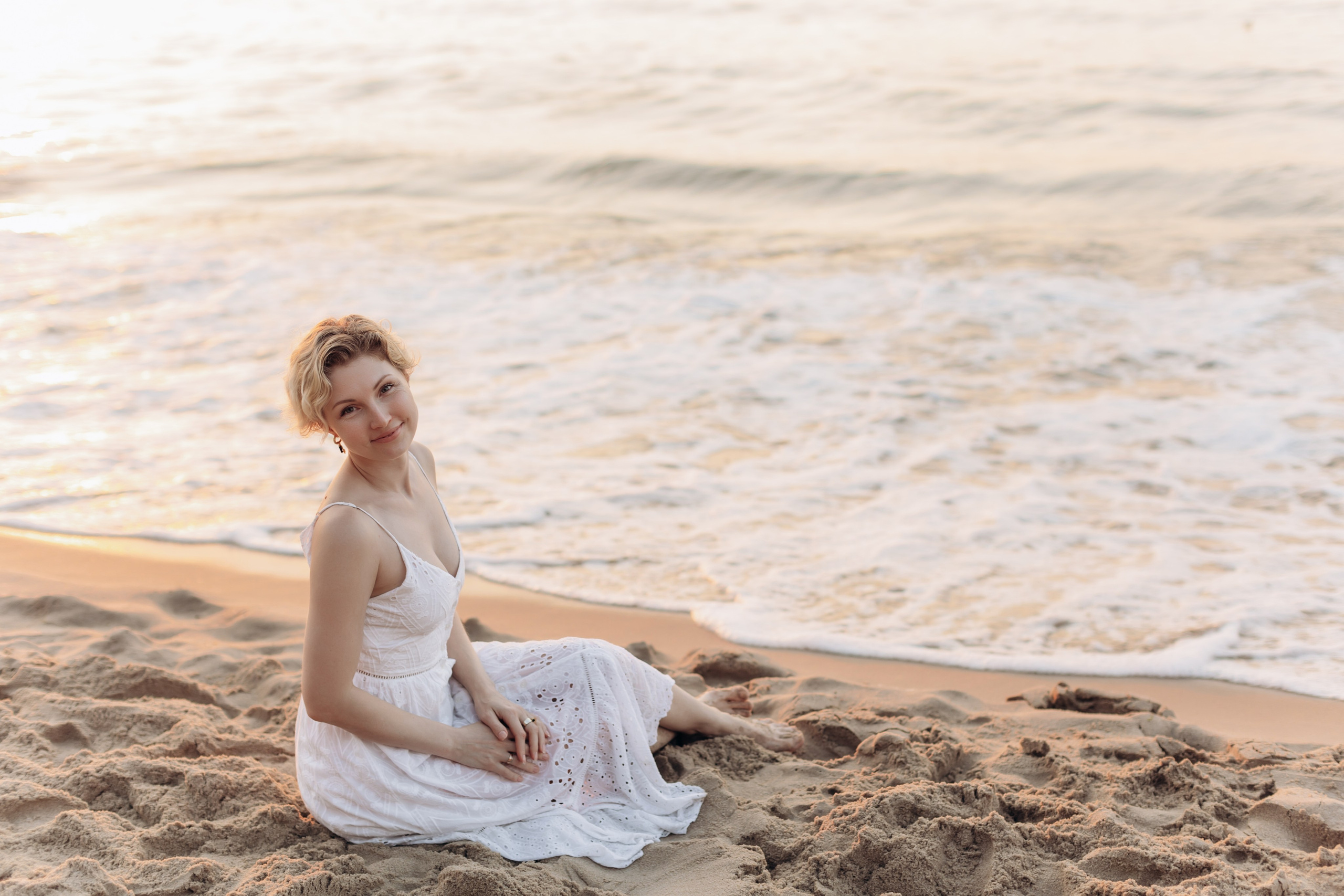 Подруги Пионеский Сосновый бор закат. Фотограф в Калининграде свадебная фотография, репортажная, фотосессии