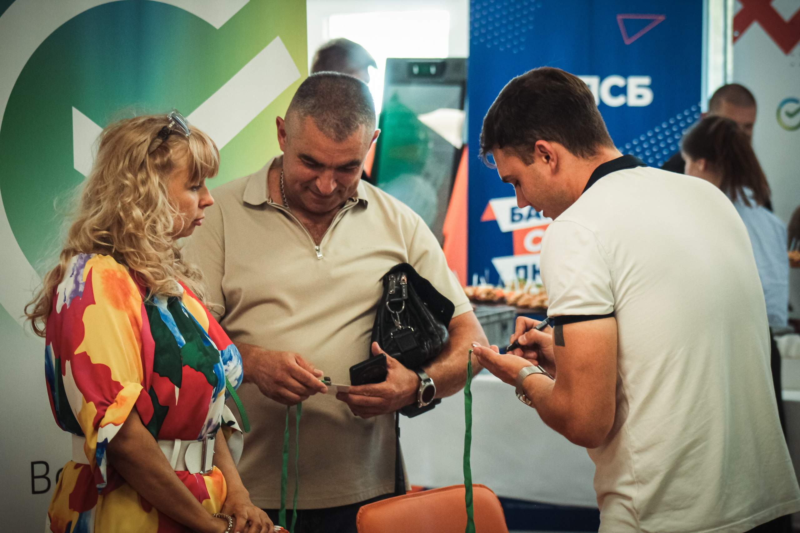 Сбер. Бизнес-завтрак. Илья Чемис — Фотограф в Мариуполе