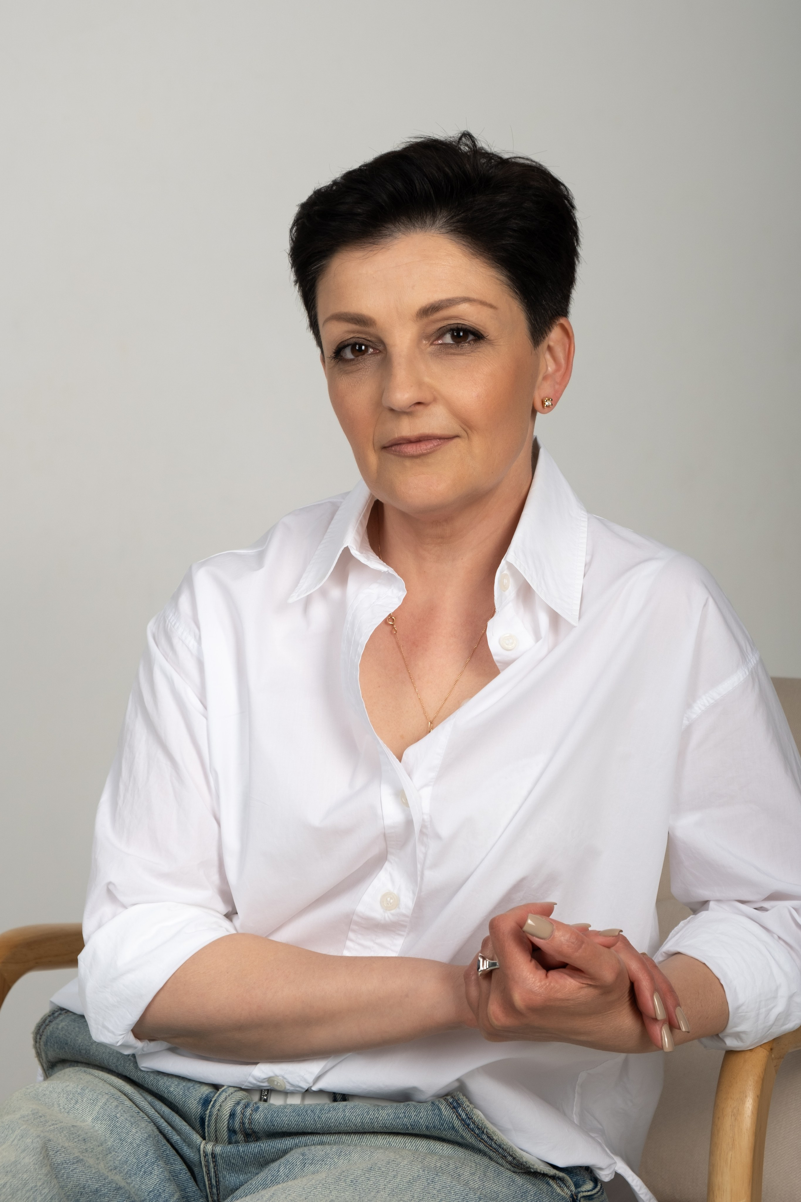 Бизнес портрет, контент-фотограф. Профессиональная фотосъемка в Крыму. Натуральные эмоции и живые кадры. Забронируйте дату прямо сейчас!