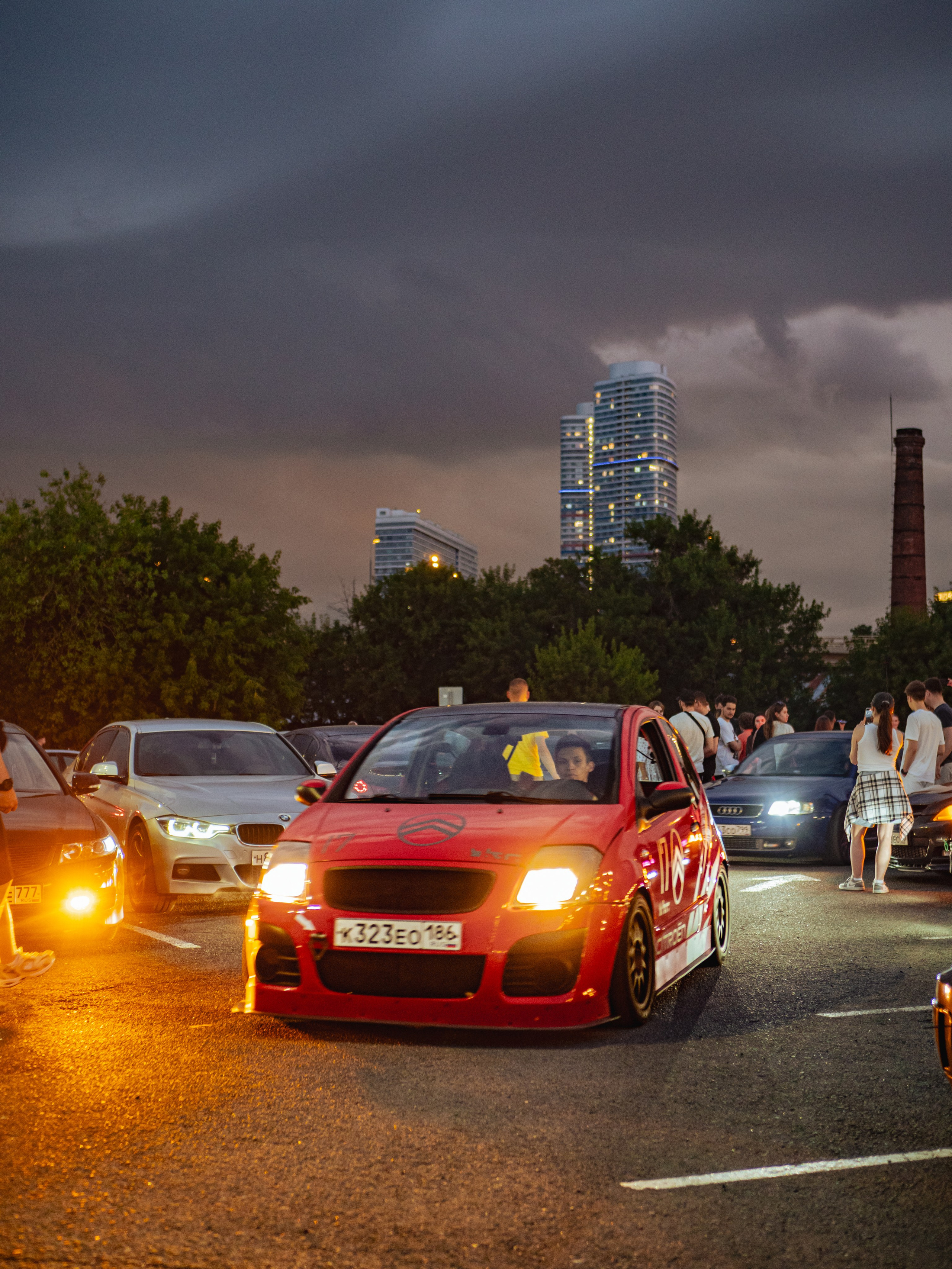 Downfly. Автомобильный фотограф в Москве Максим Москаленко