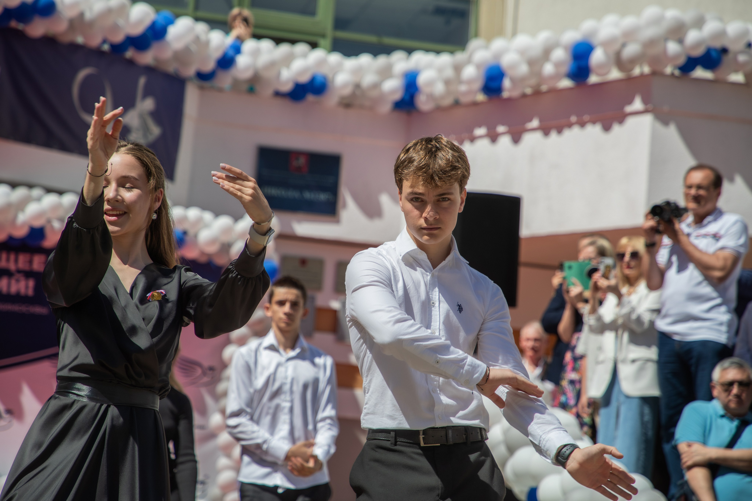 Мой взгляд на Последний звонок. Фотограф в Москве портреты | репортажи | спорт