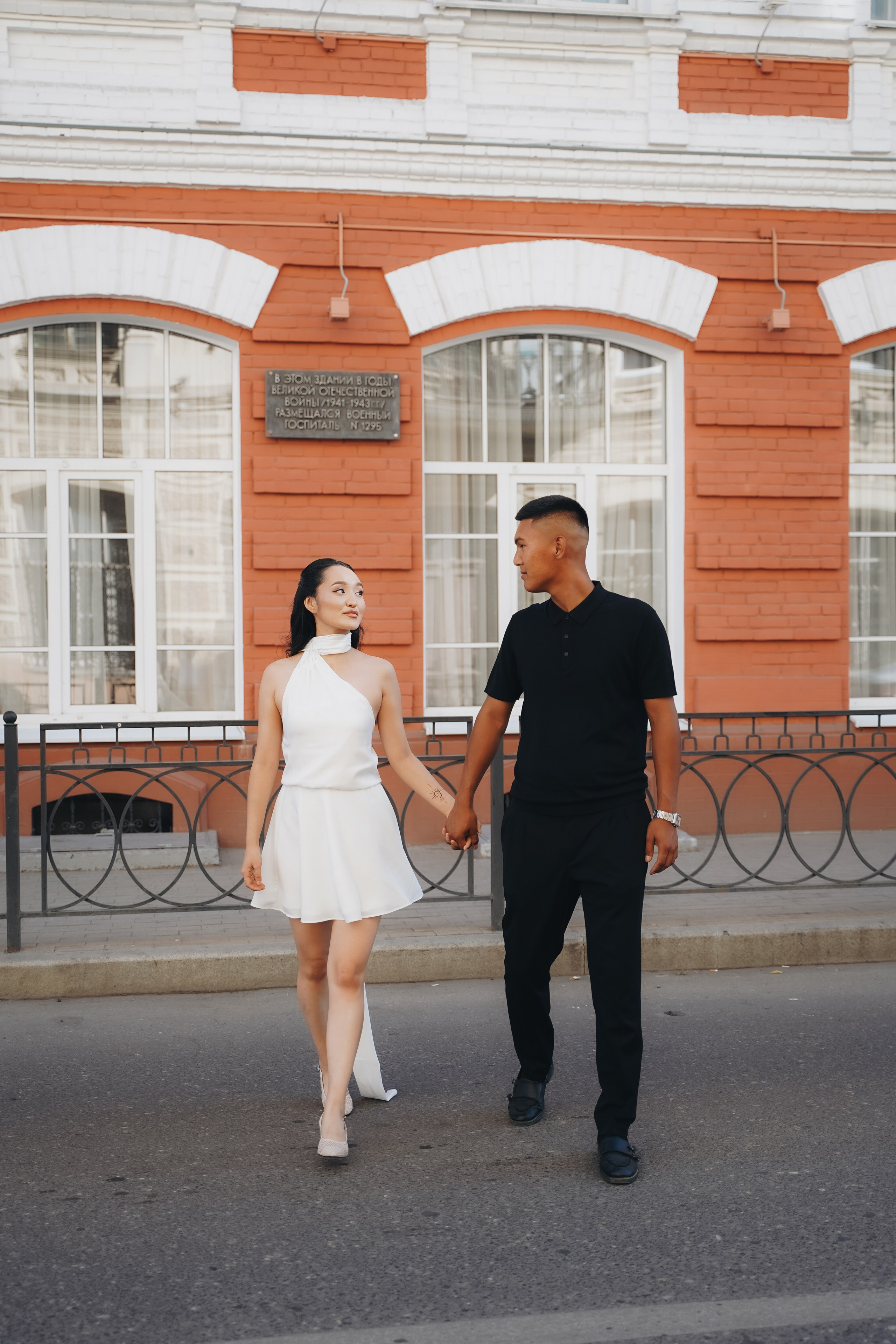 Рауль и Рената. Фото и видео для вас в Астрахани!