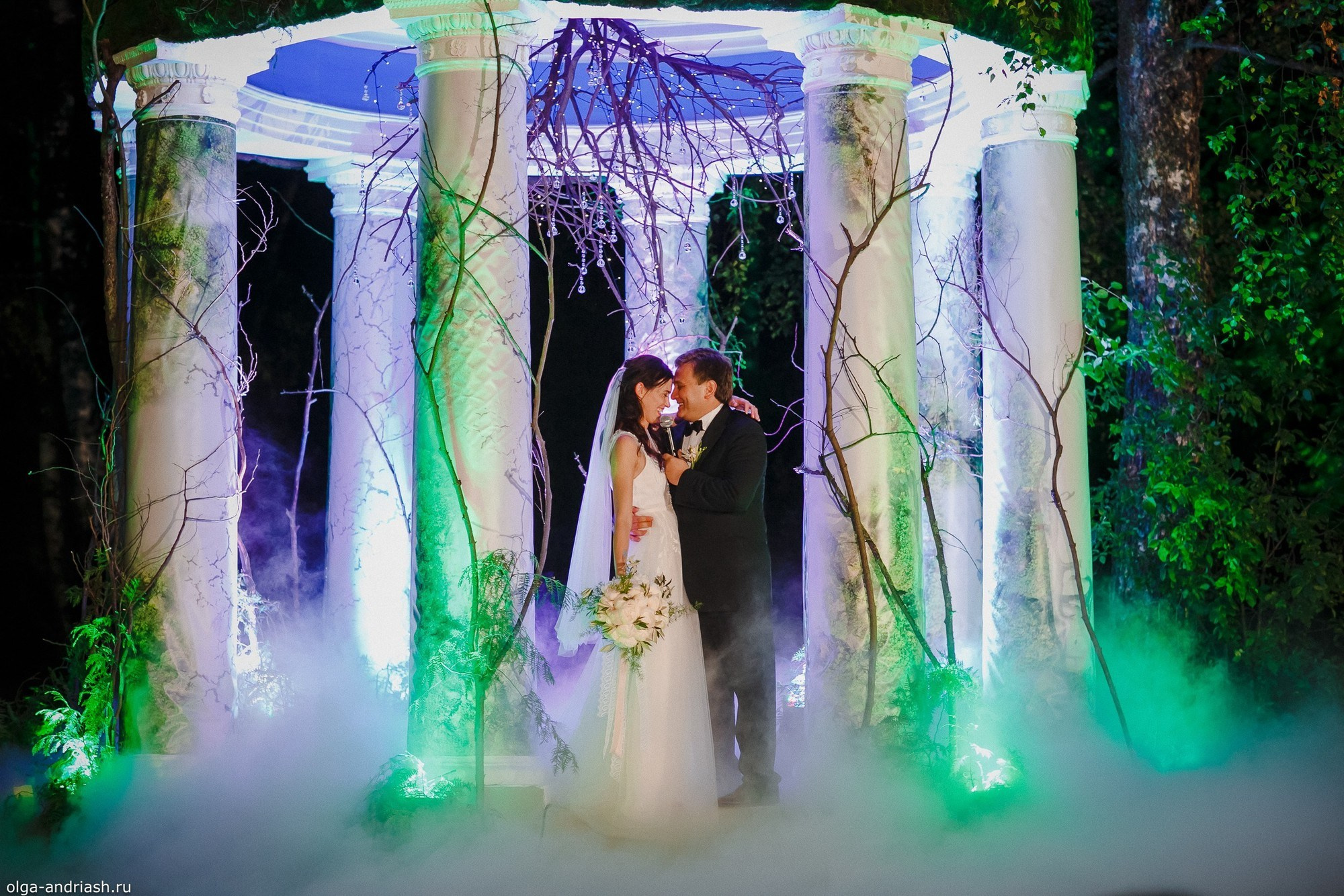 Вечерняя выездная регистрация. Семейный, портретный и свадебный фотограф в Санкт-Петербурге и Москве