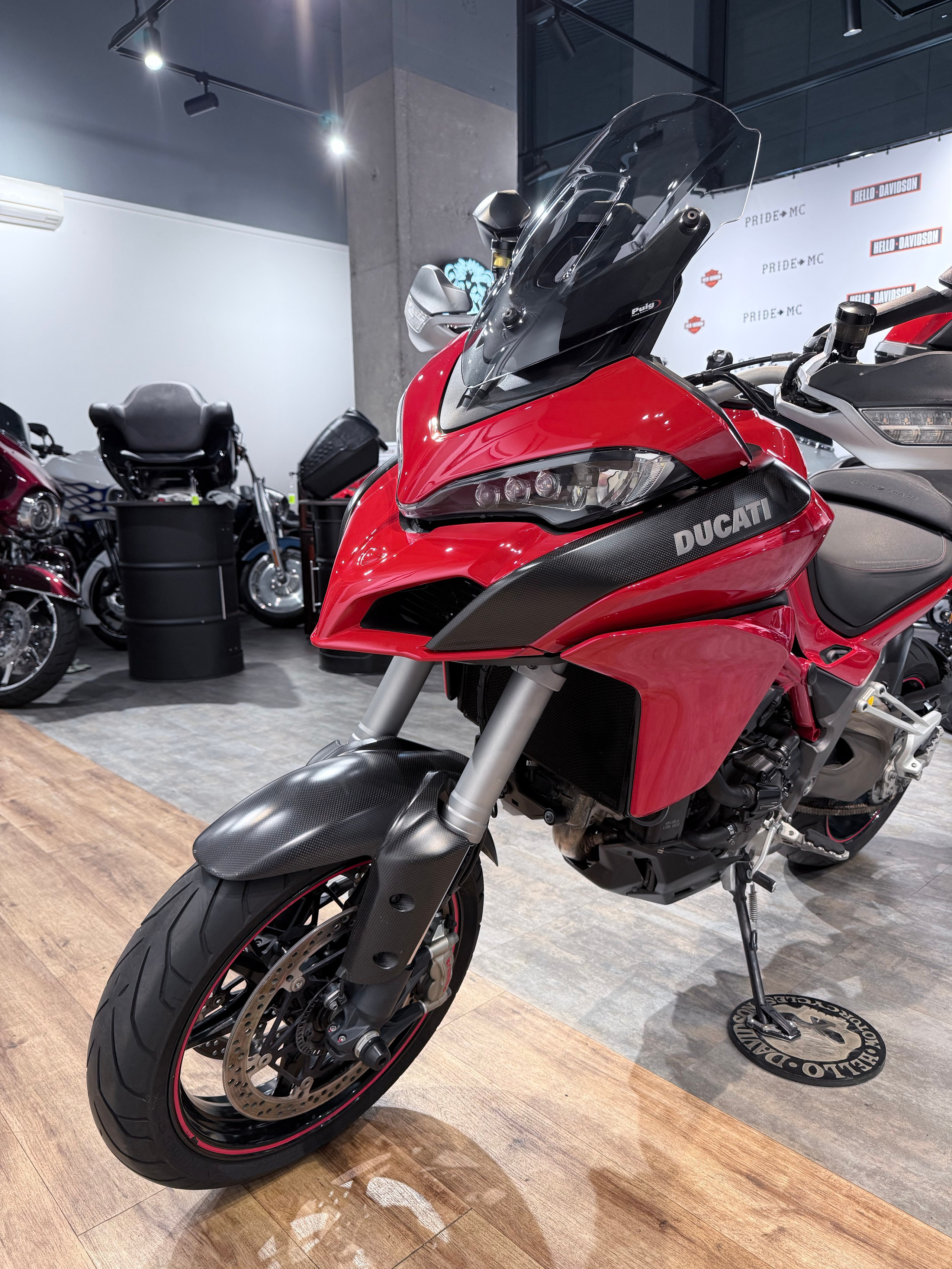 Ducati Multistrada 1200S Carbon. Hello Davidson, Москва. Только хорошие мотоциклы…