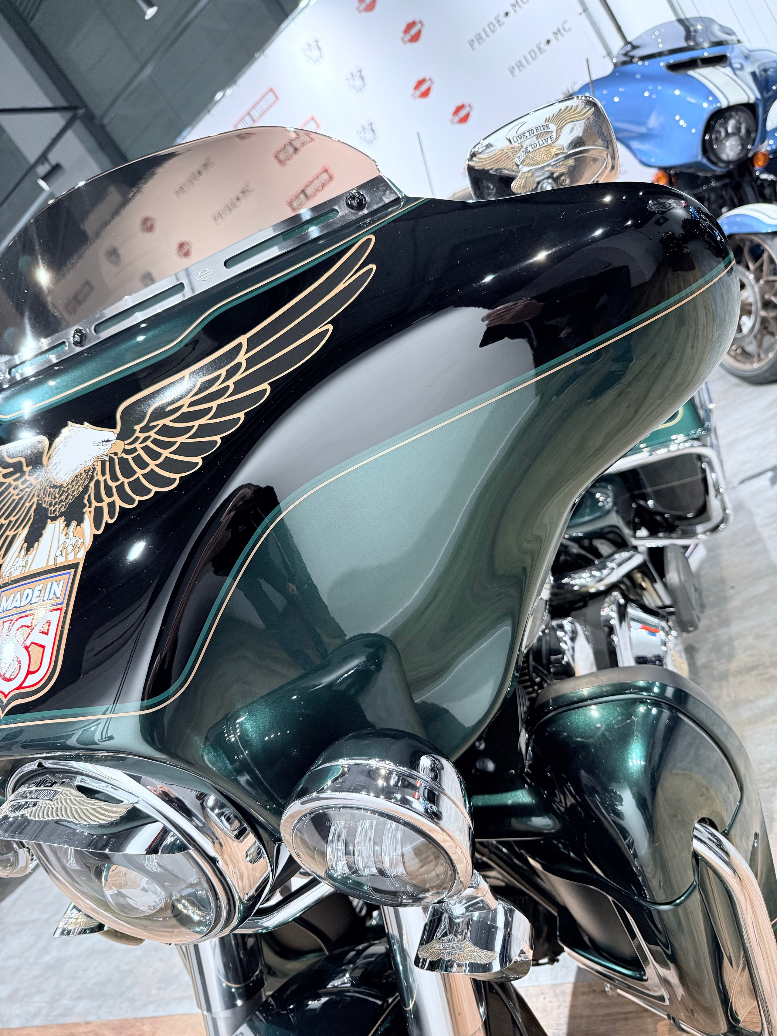 Electra Glide Emerald Green. Hello Davidson, Москва. Только хорошие мотоциклы…