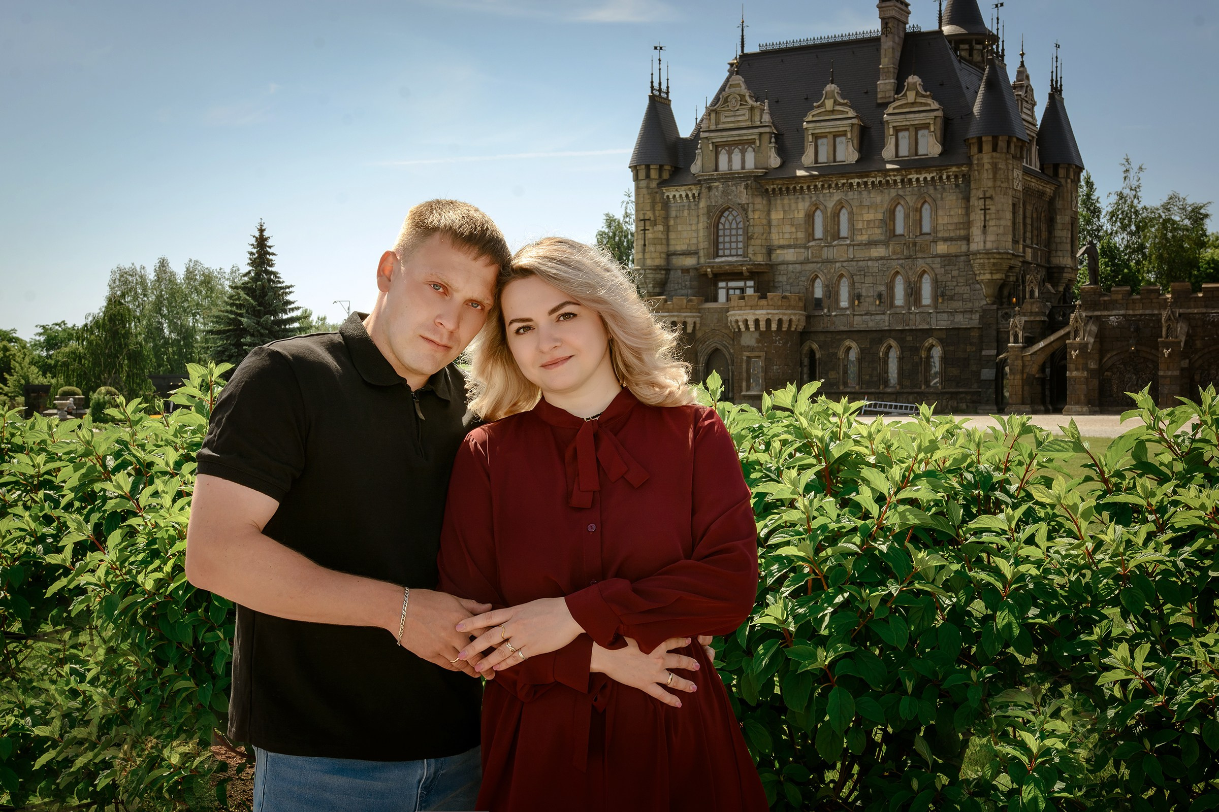 Фотосессия у Замка Гарибальди В&С. Фотограф Оксана Сафонова