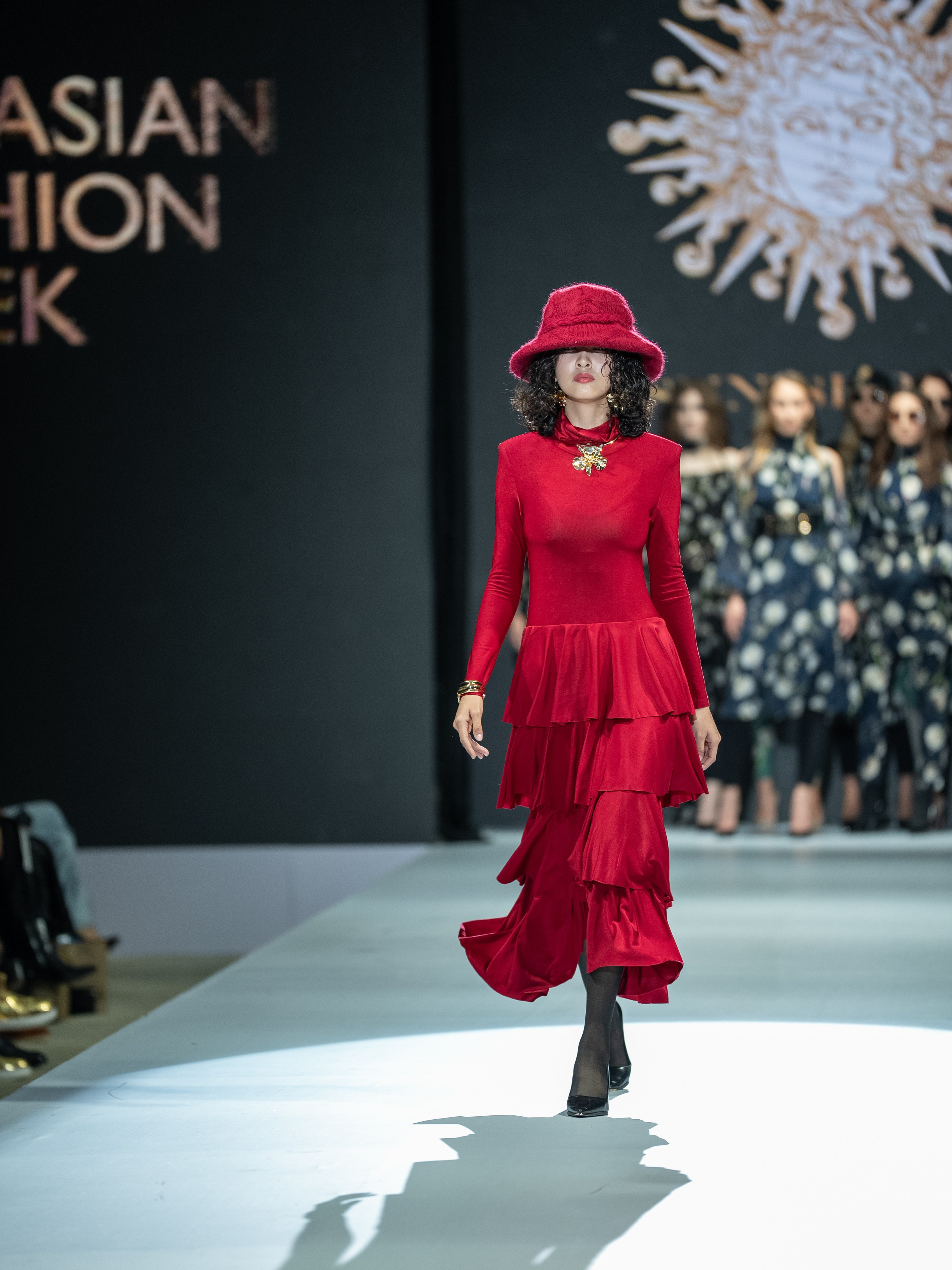 EURASIAN FASHION WEEK Sun Sergio. Сайт Алматинского НЮ АРТ, будуар и фэшн фотографа Дениса Карпенко