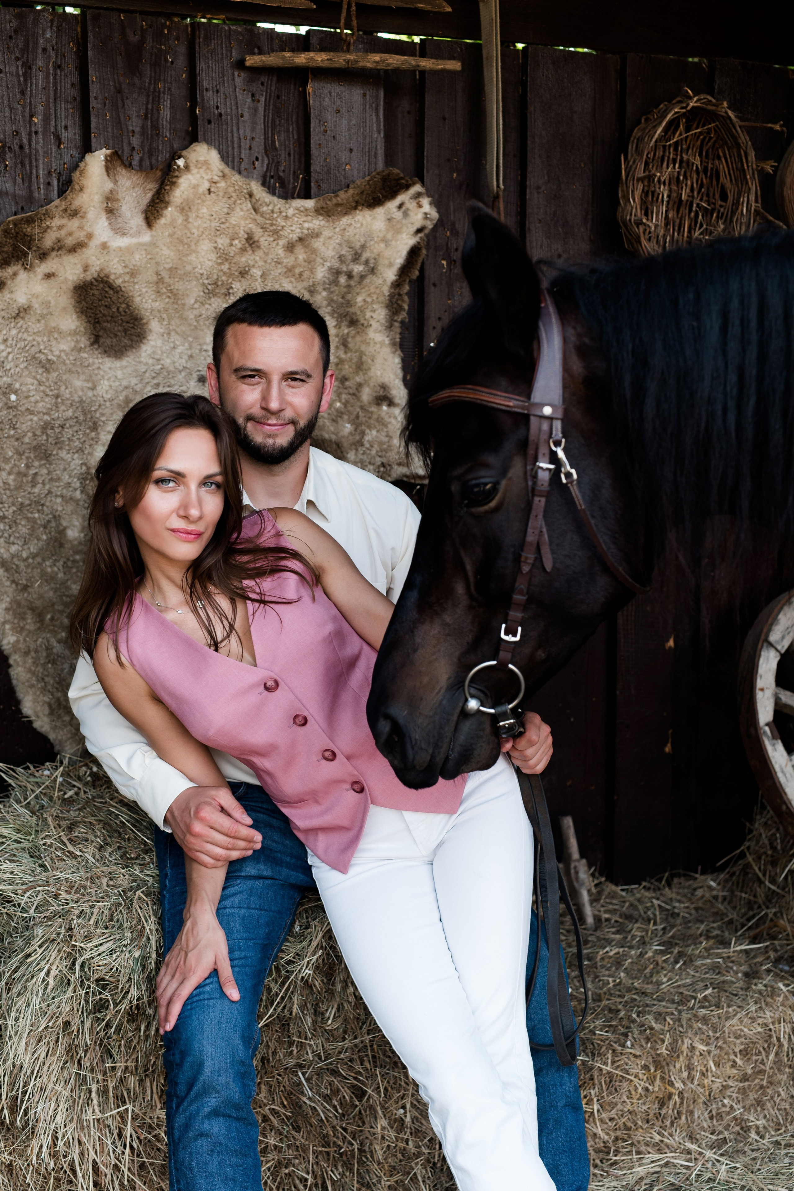 На конюшне. Семейный и контент фотограф