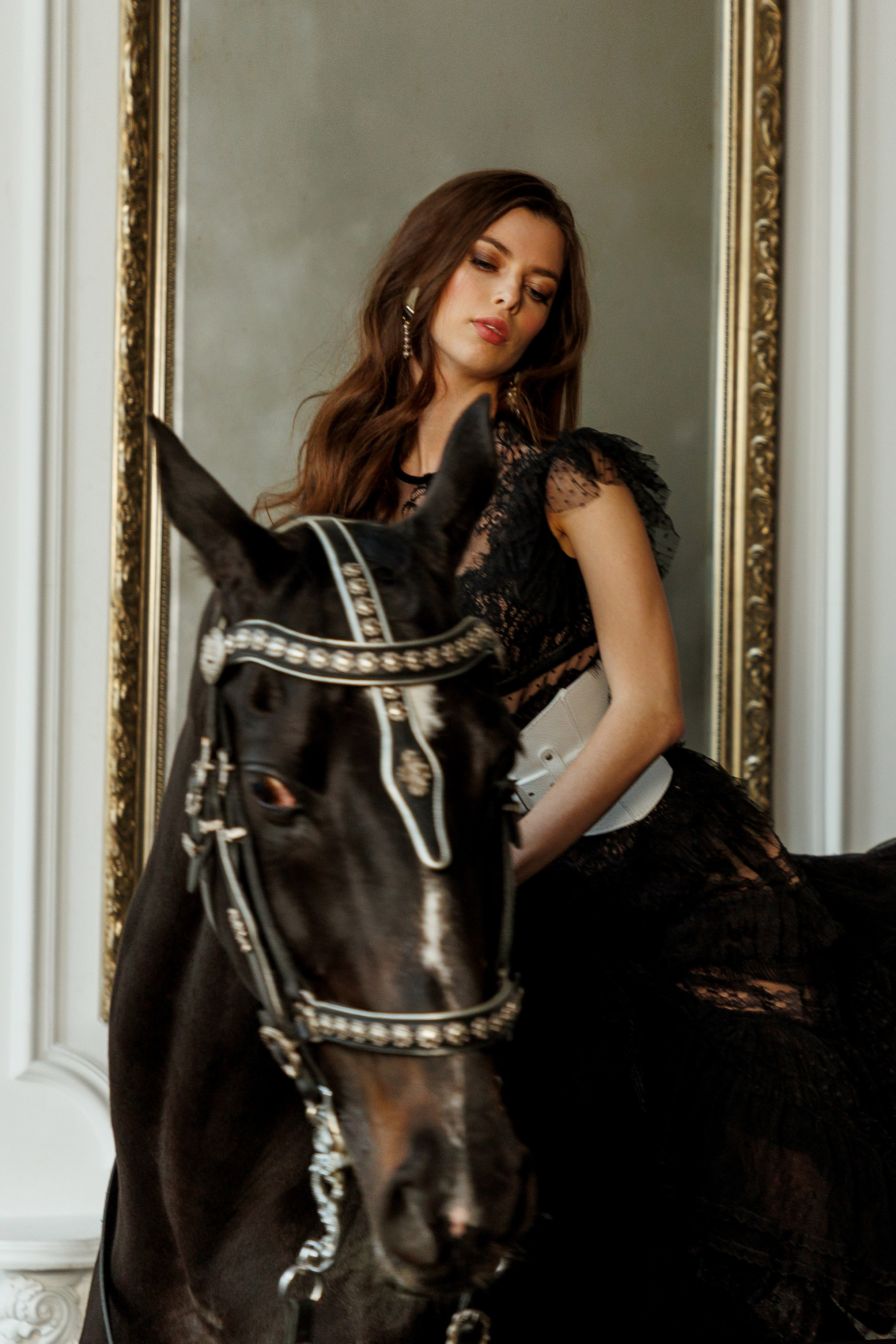 Лошадь в студии. Марковкина КрисТина