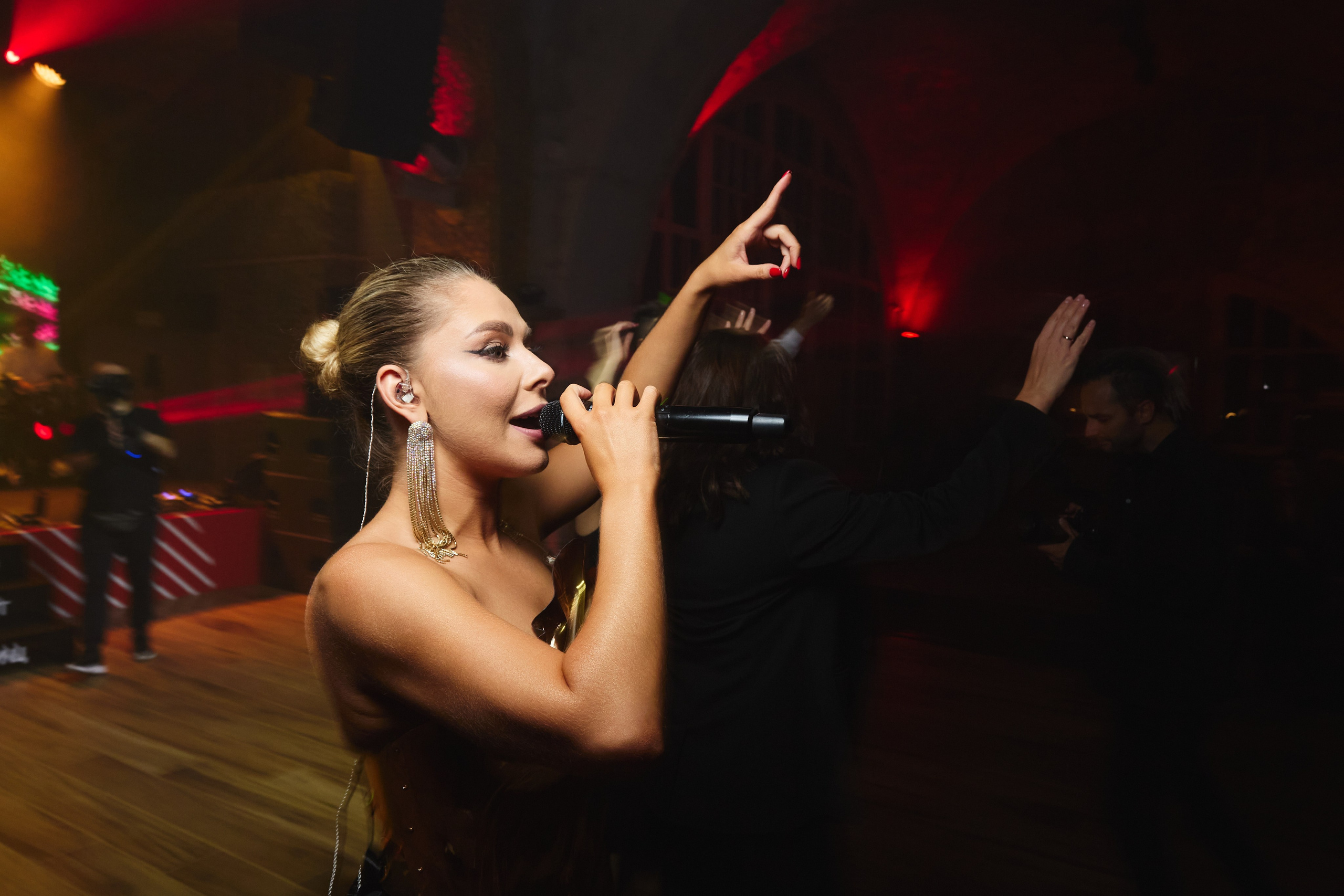 Альфа-Банк: Собрание Искусств в Санкт-Петербурге. КонТайм: профессиональная съемка для организаций