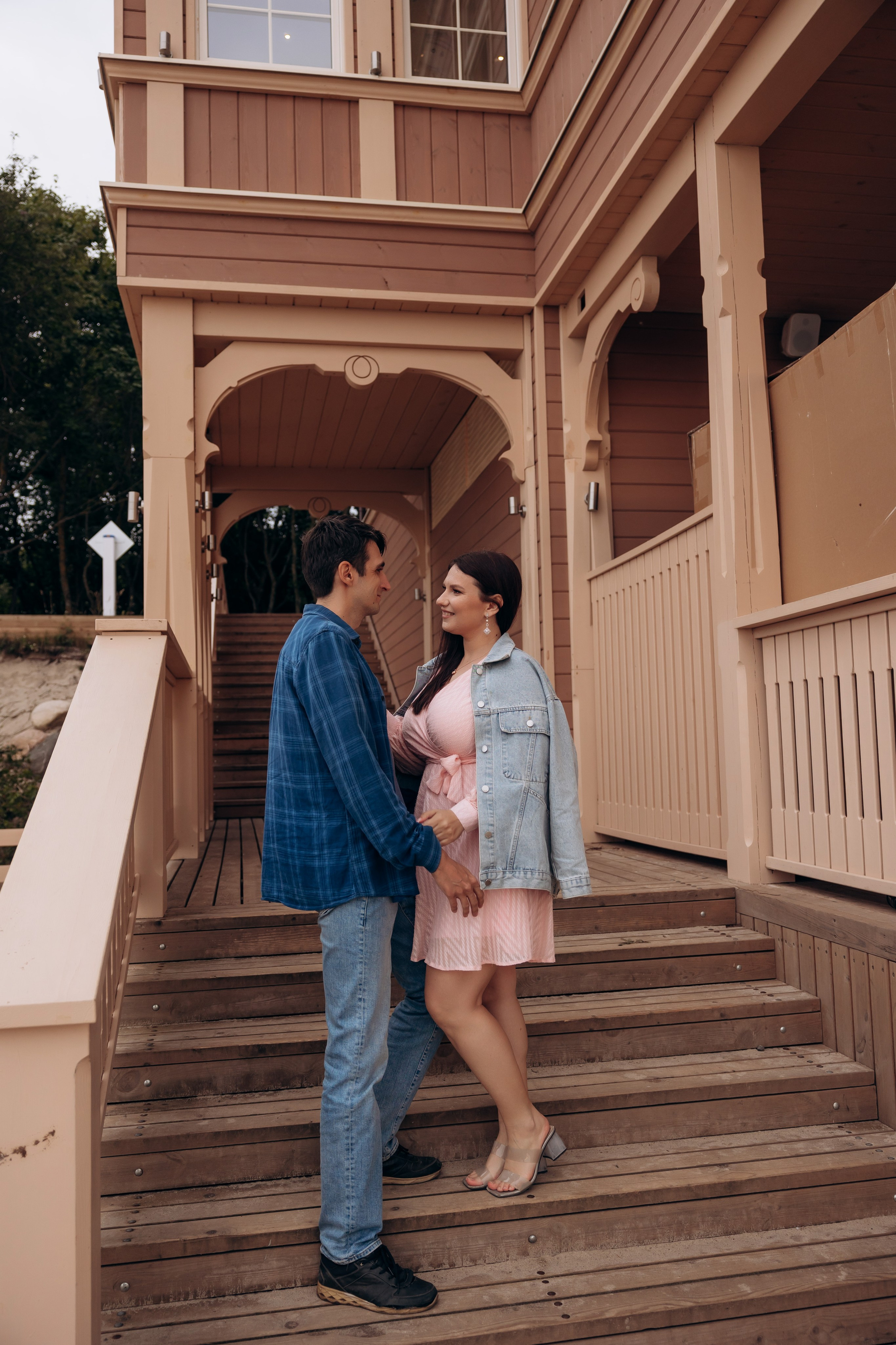 Городская прогулка Зеленоградск. Фотограф в Калининграде свадебная фотография, репортажная, фотосессии