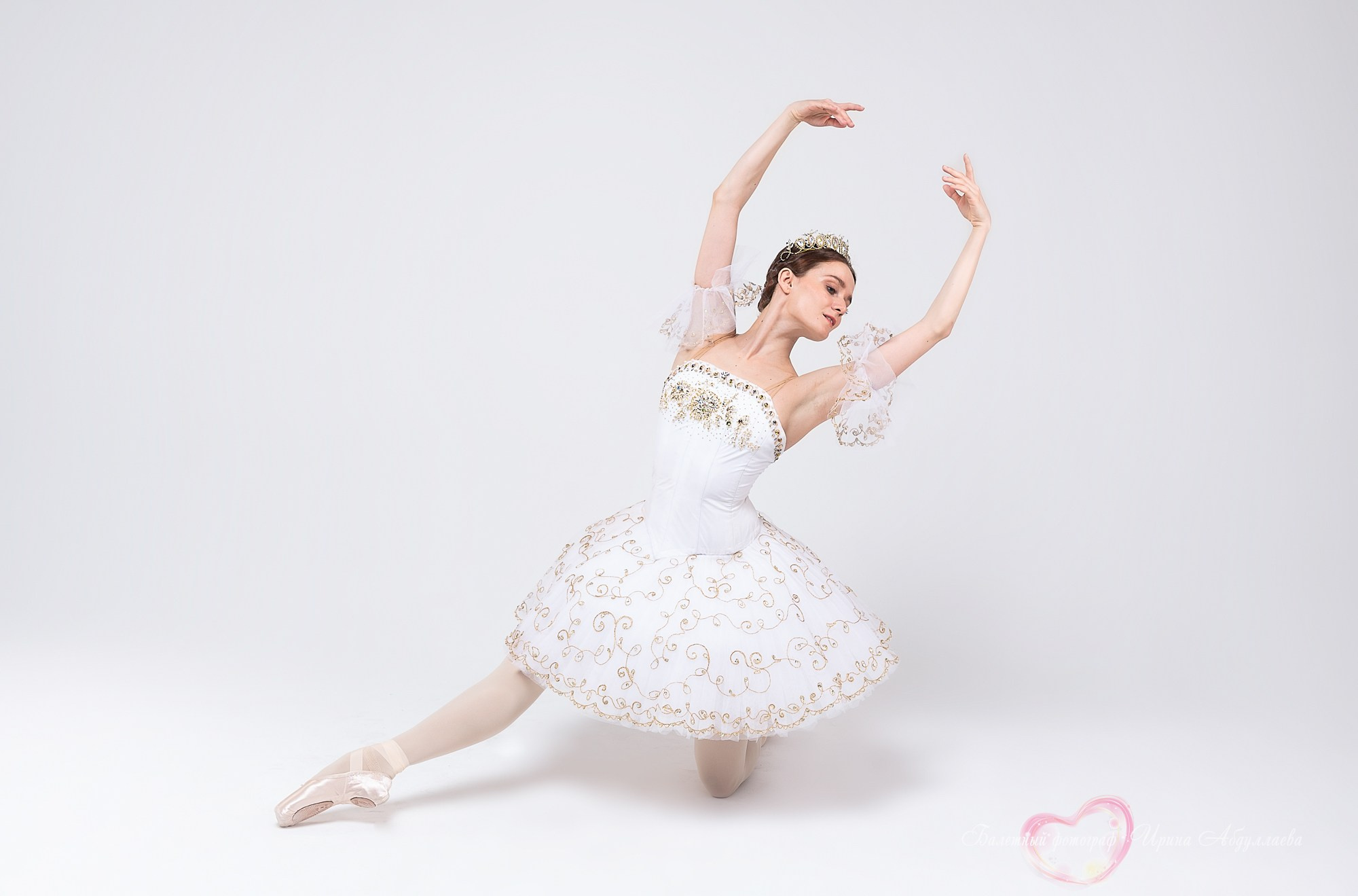 Ведущая балерина Классического национального балета Марина Окунева