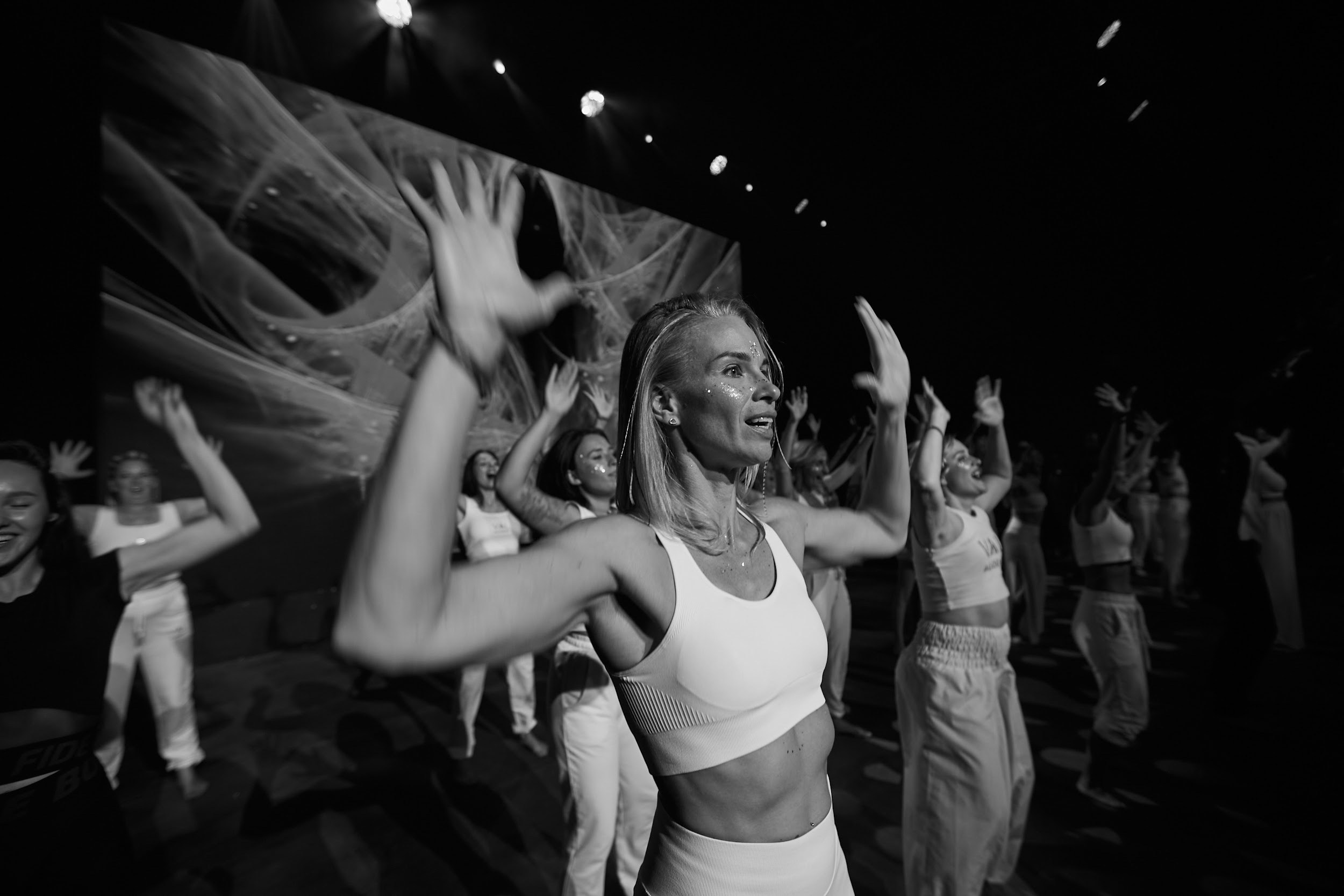 Через хаос — к себе. Крупнейшая в мире динамическая практика. Татьяна Фомичева. Репортажный и светский фотограф в Москве