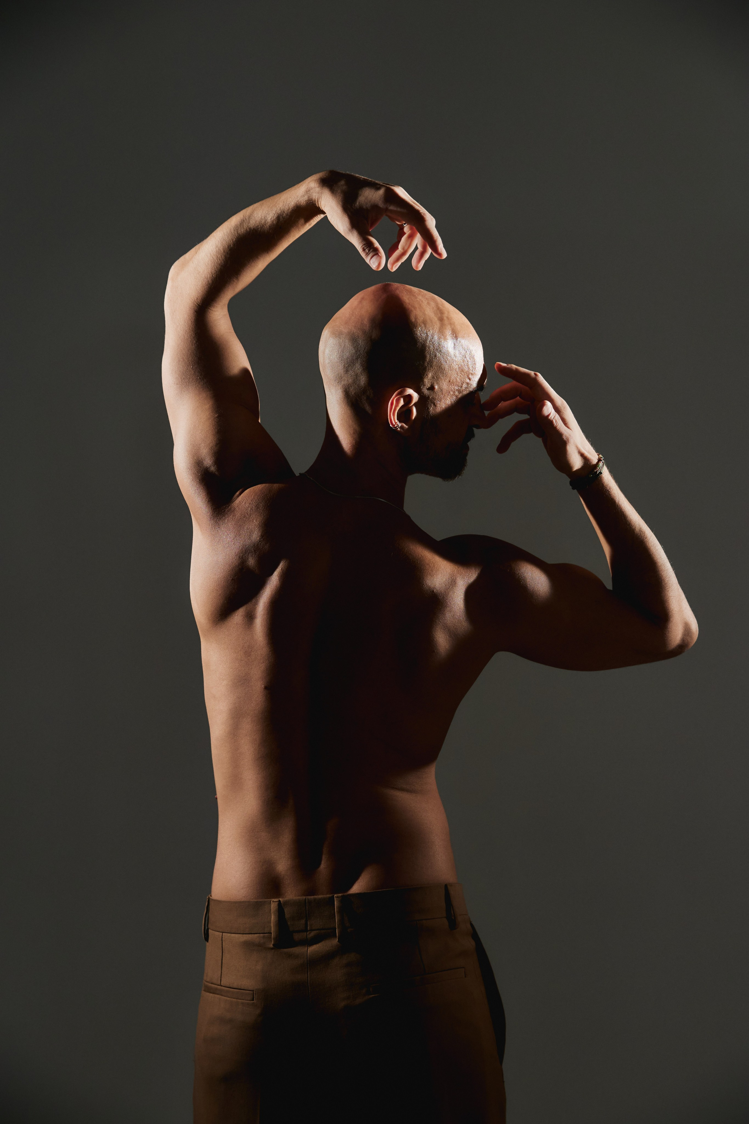 Илья. Он умеет быть разным. От строгого до безумного. Пять лиц одного героя. Татьяна Фомичева. Репортажный и светский фотограф в Москве