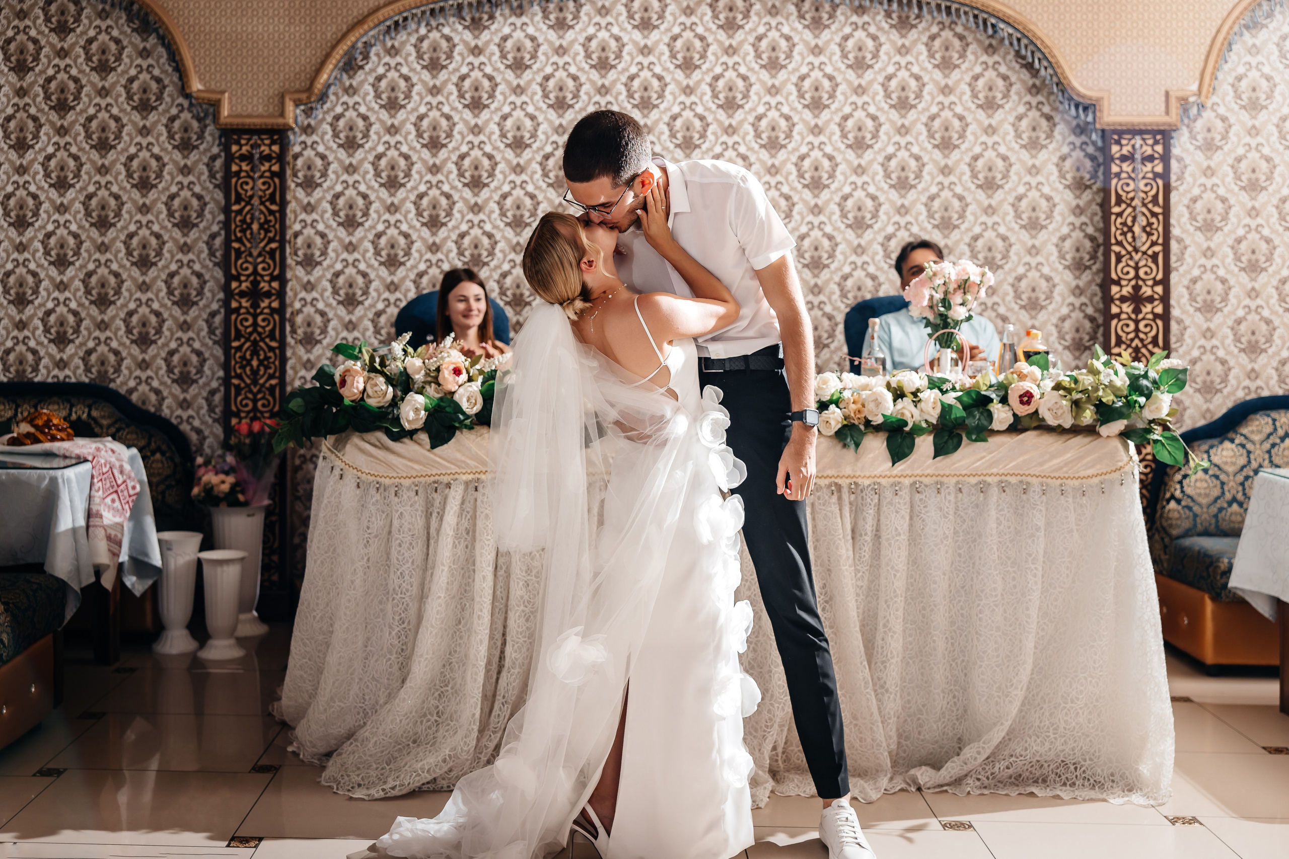 Анонс свадьбы Марии и Игоря. Банкет в ресторане Мероба. Свадебный фотограф в Крыму и Севастополе Ольга Баскакова