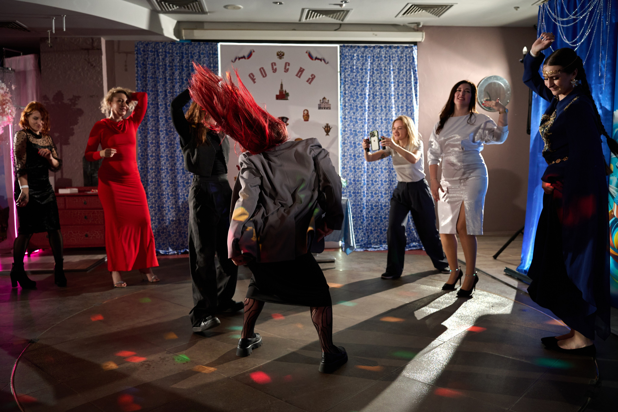 Фотосъемка мероприятия, банкета, торжества. Профессиональный фотограф Старый Оскол, Губкин — свадьба, венчание, крещение, юбилей и день рождения